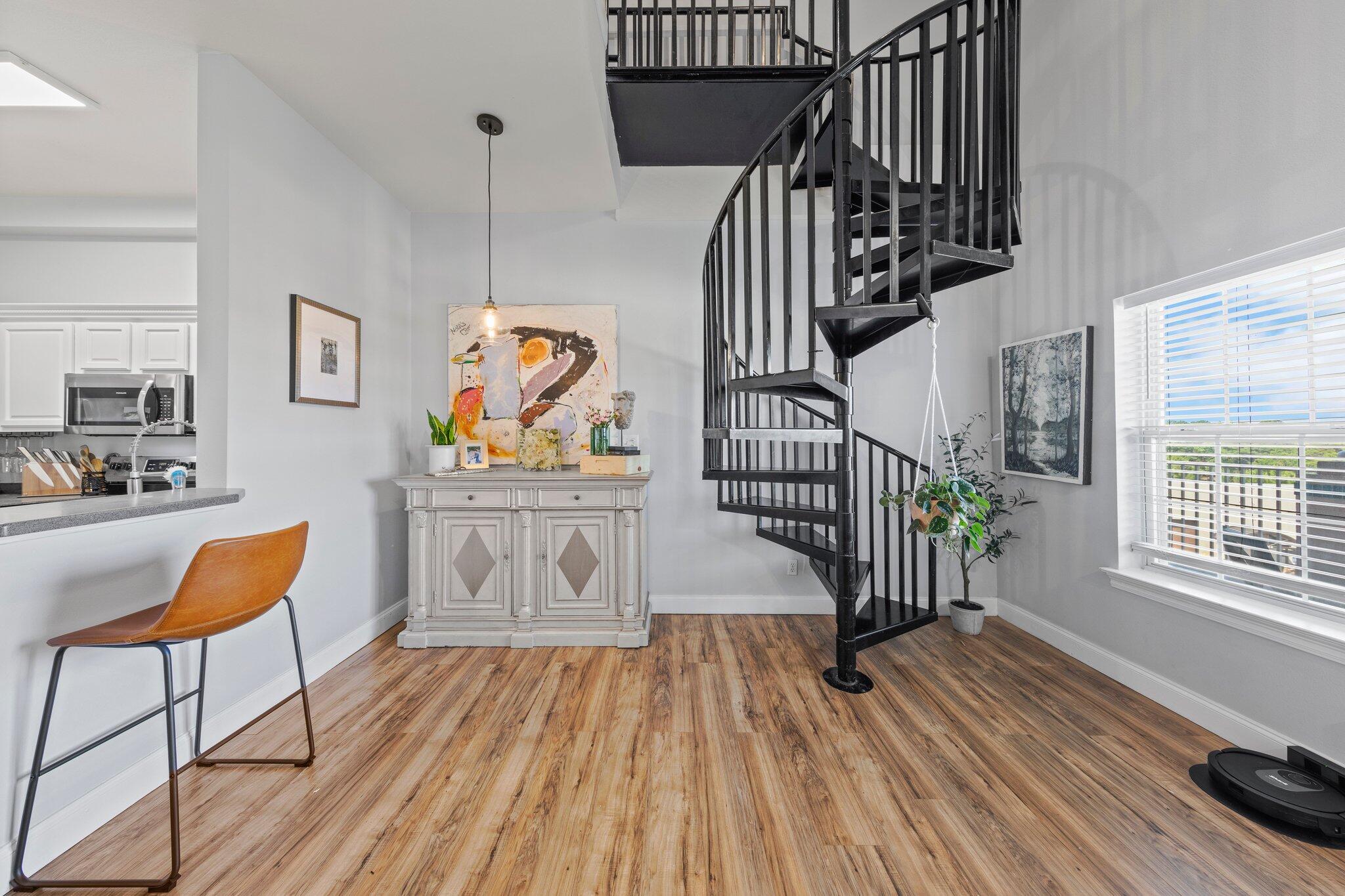 4507 Furling Lane, 311