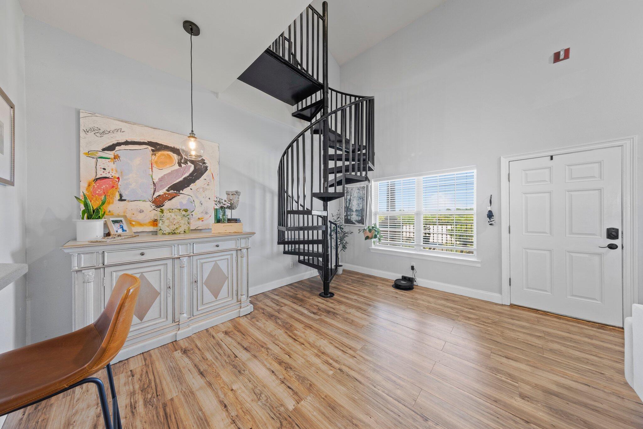 4507 Furling Lane, 311