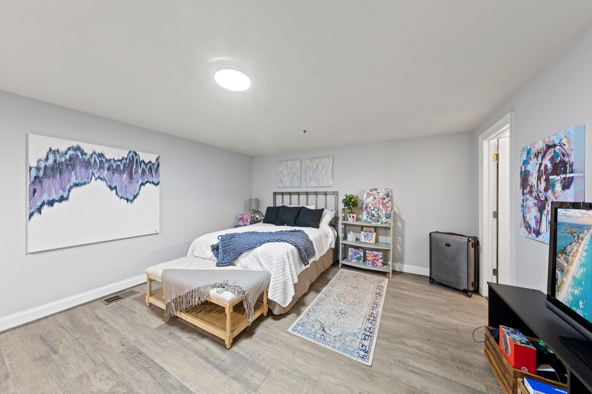 4507 Furling Lane, 311