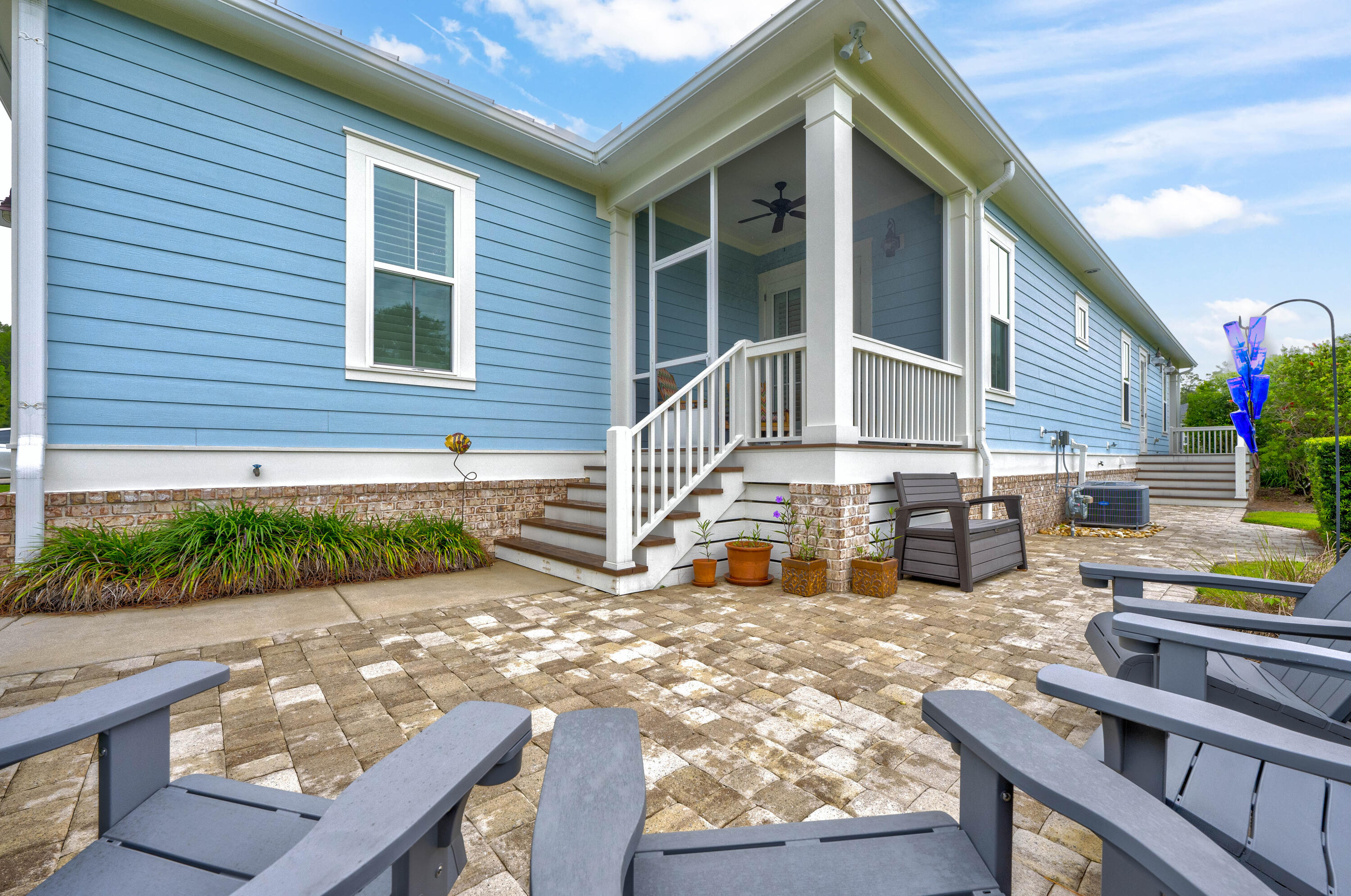 19 Front Porch Circle