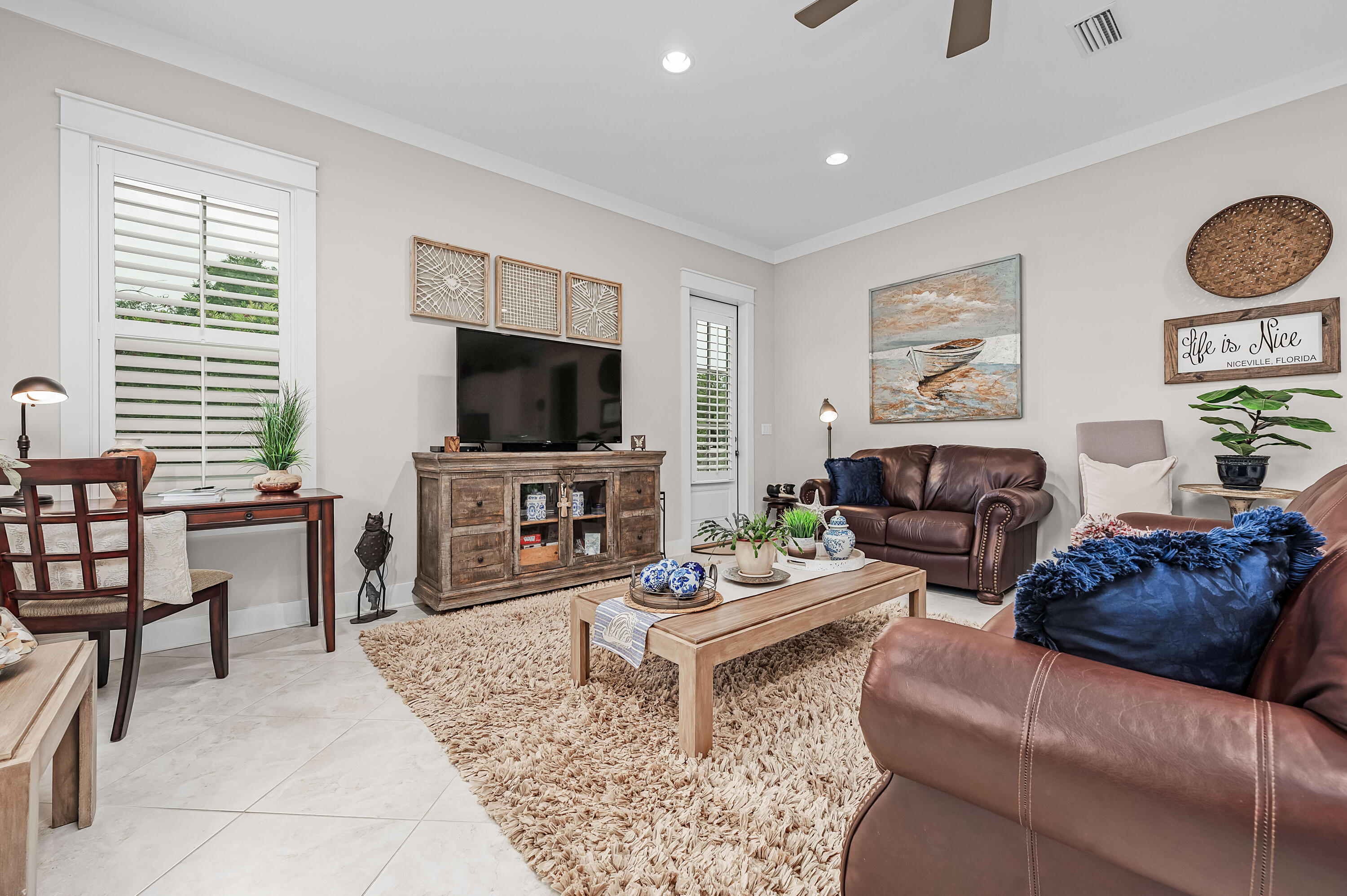 19 Front Porch Circle