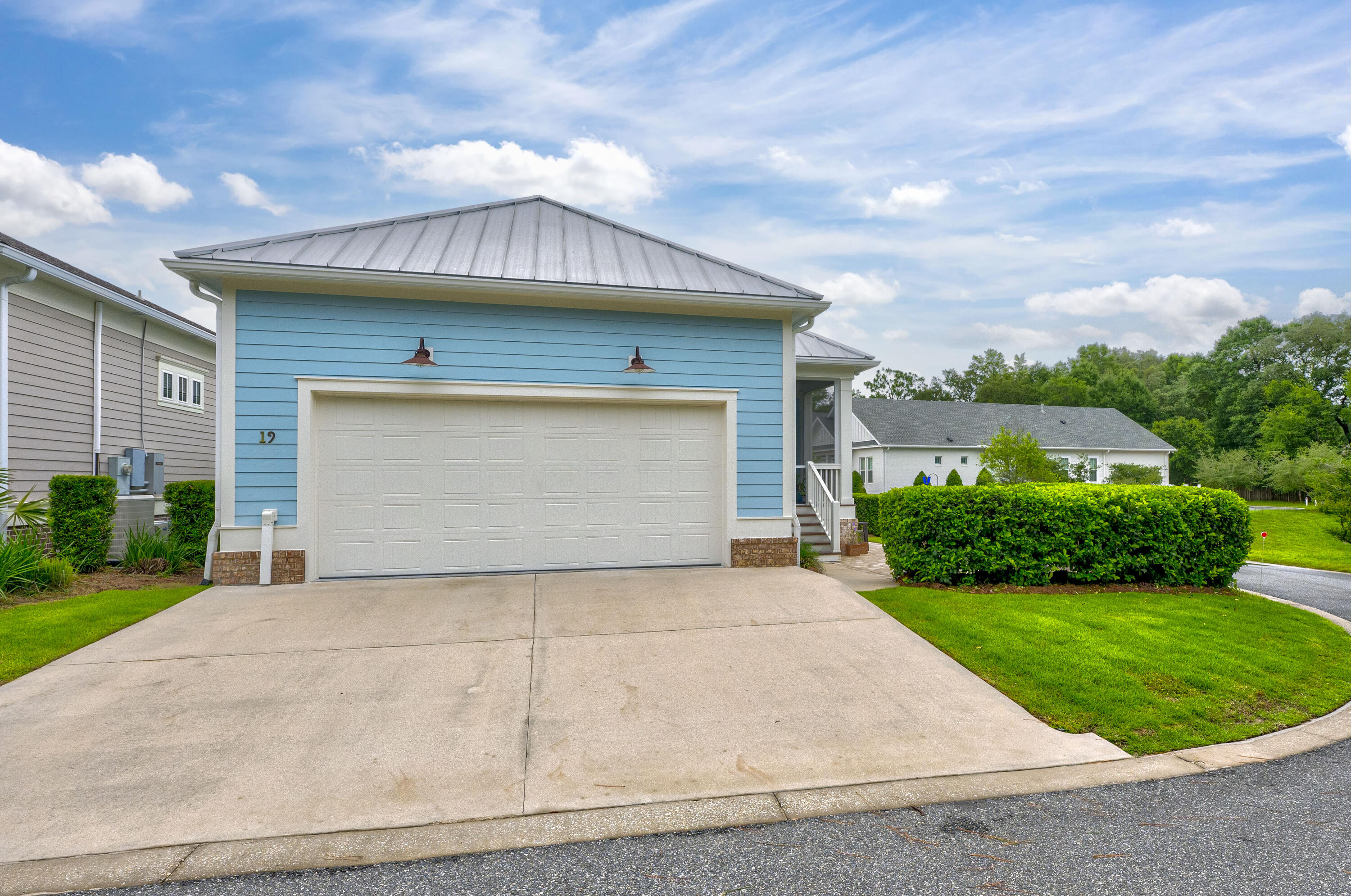 19 Front Porch Circle