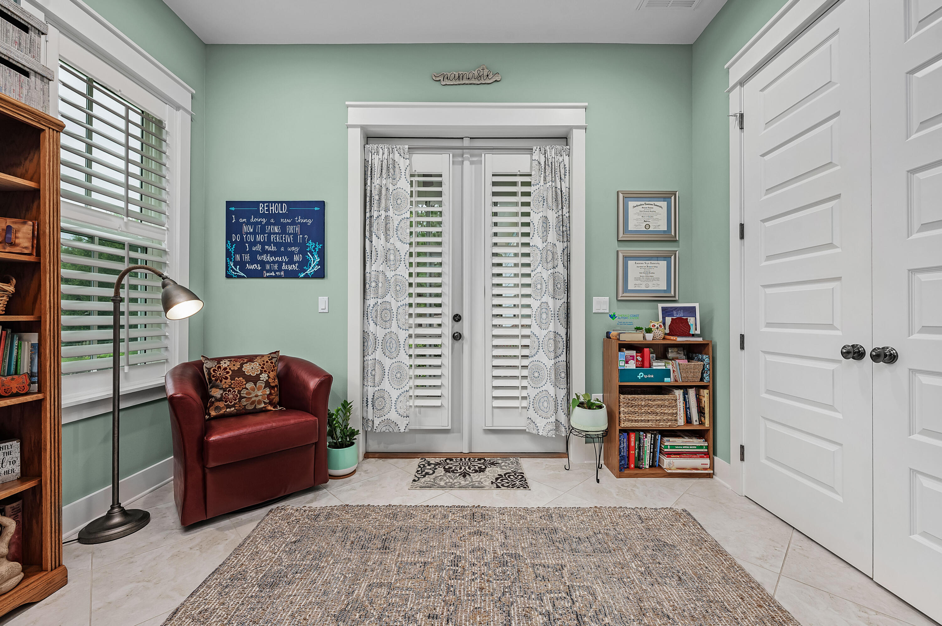 19 Front Porch Circle