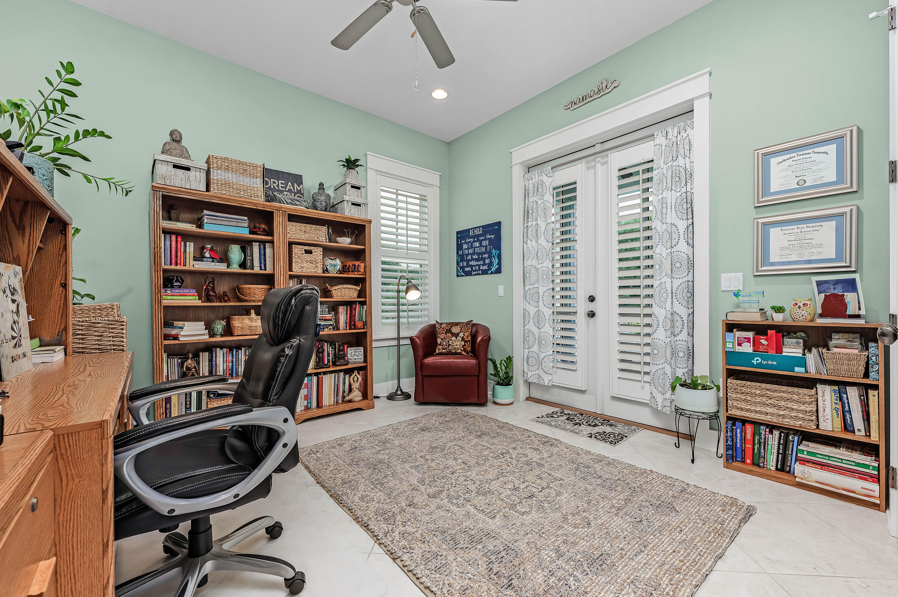 19 Front Porch Circle