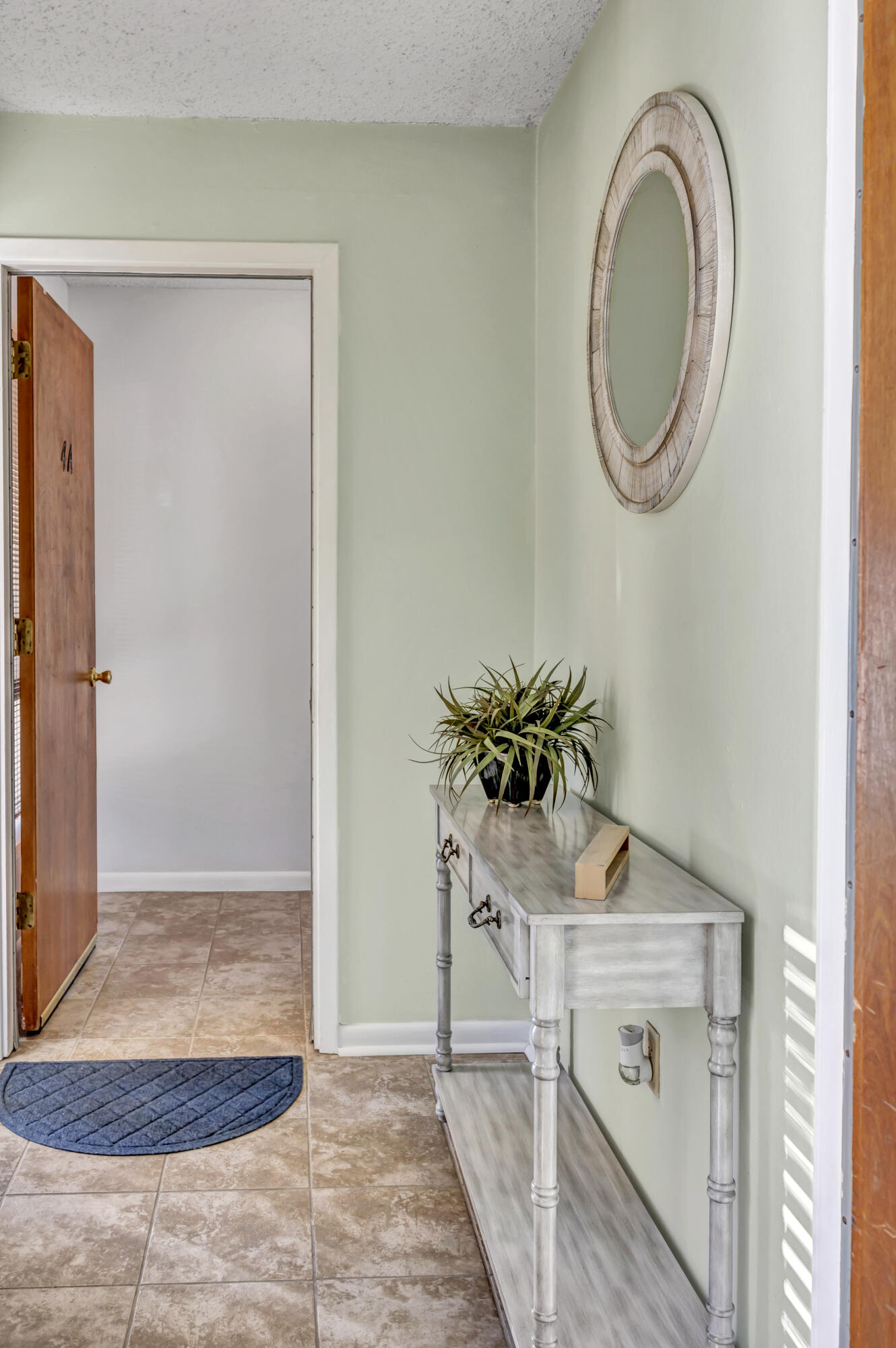 300 Yacht Club Drive, UNIT 04