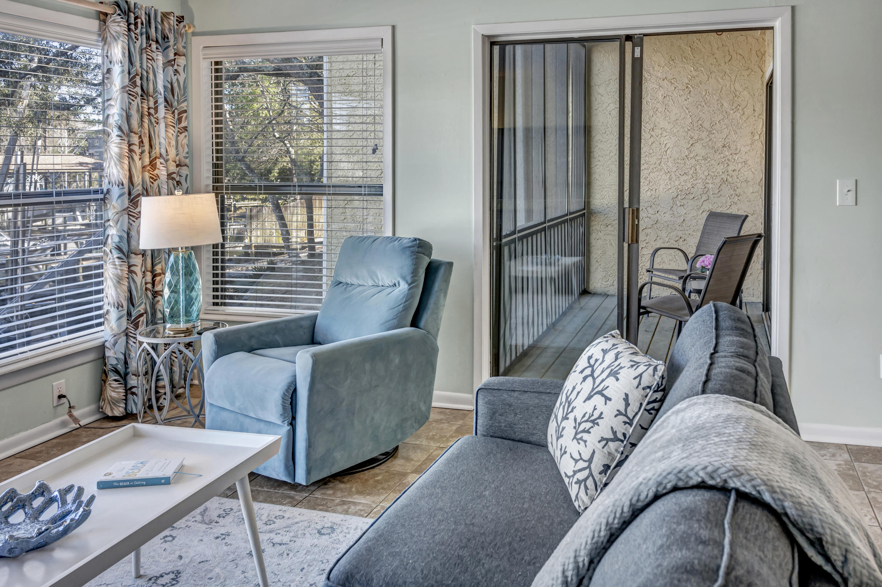 300 Yacht Club Drive, UNIT 04