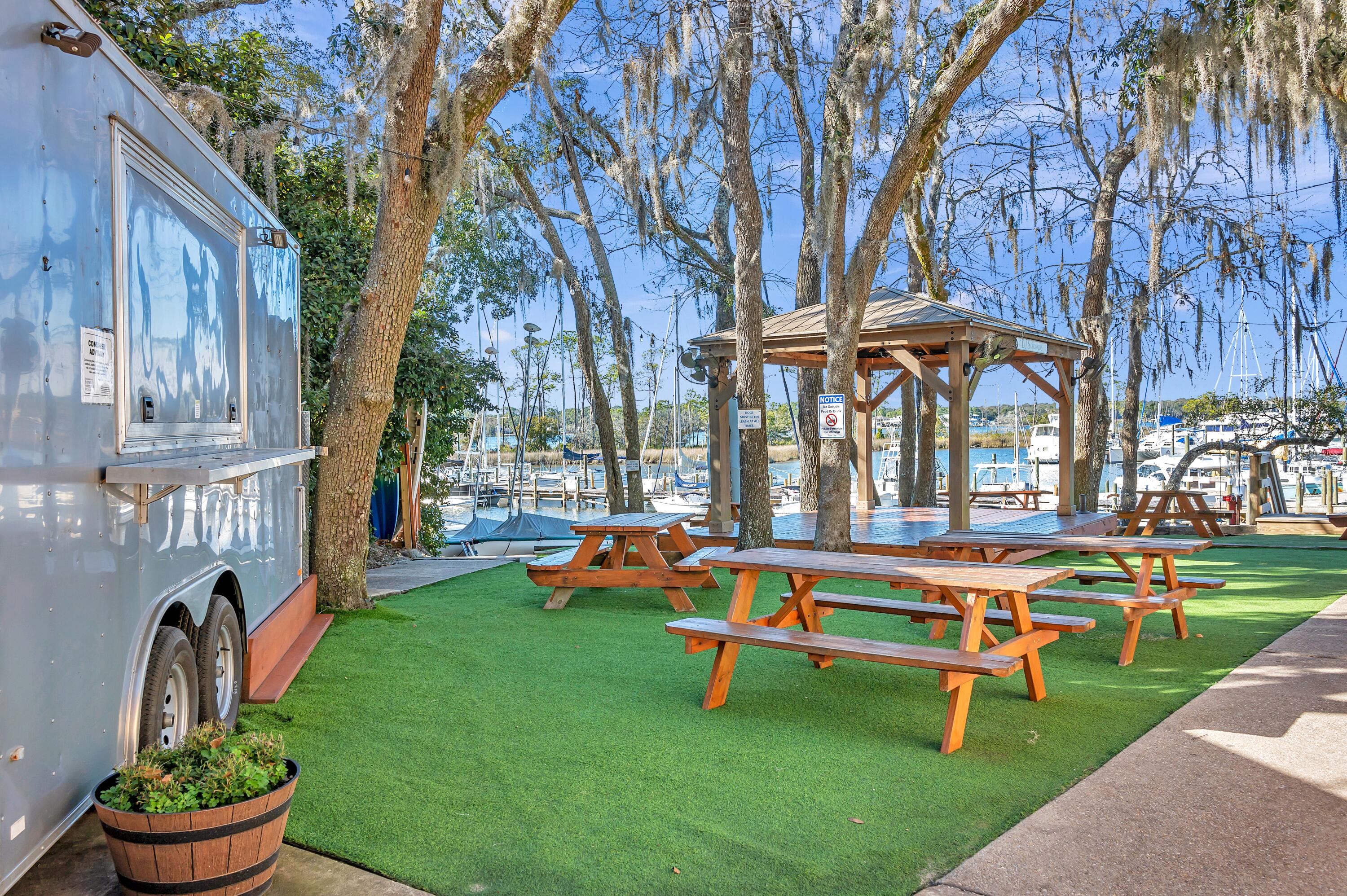 300 Yacht Club Drive, UNIT 04