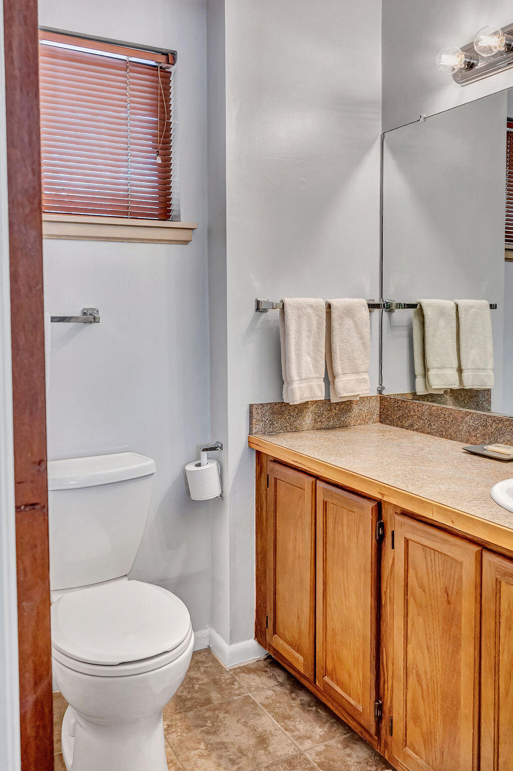 300 Yacht Club Drive, UNIT 04