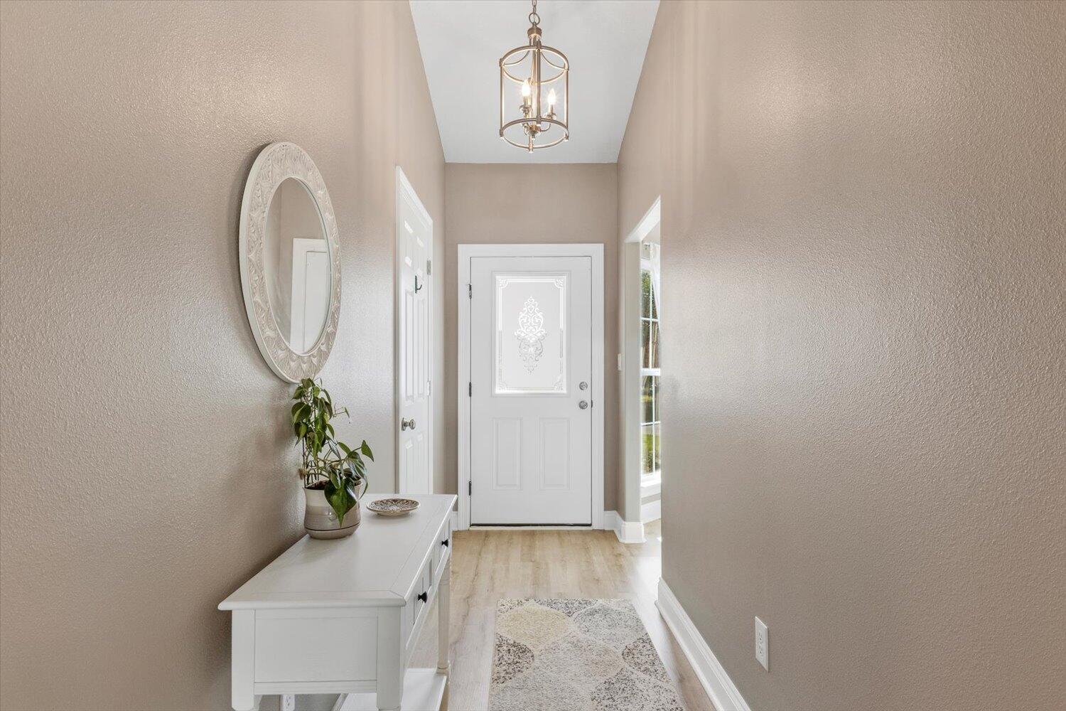 1858 Justice Circle Circle