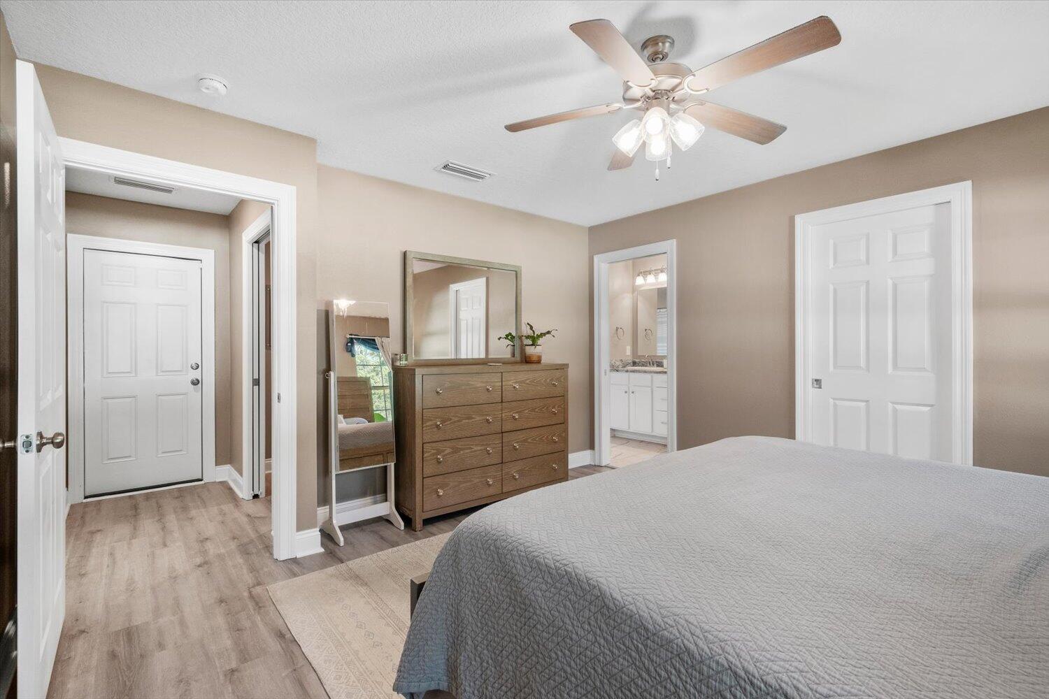 1858 Justice Circle Circle