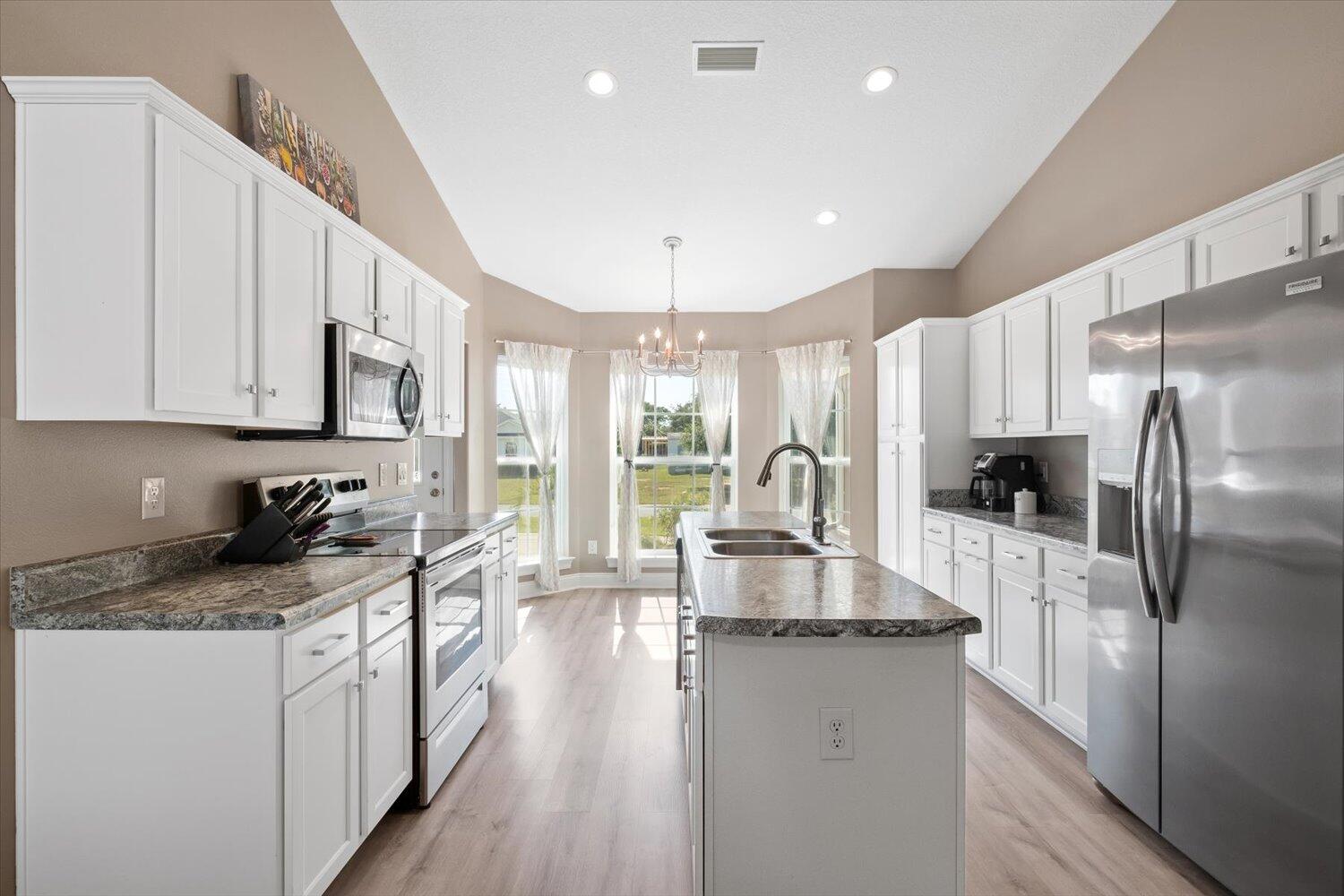 1858 Justice Circle Circle