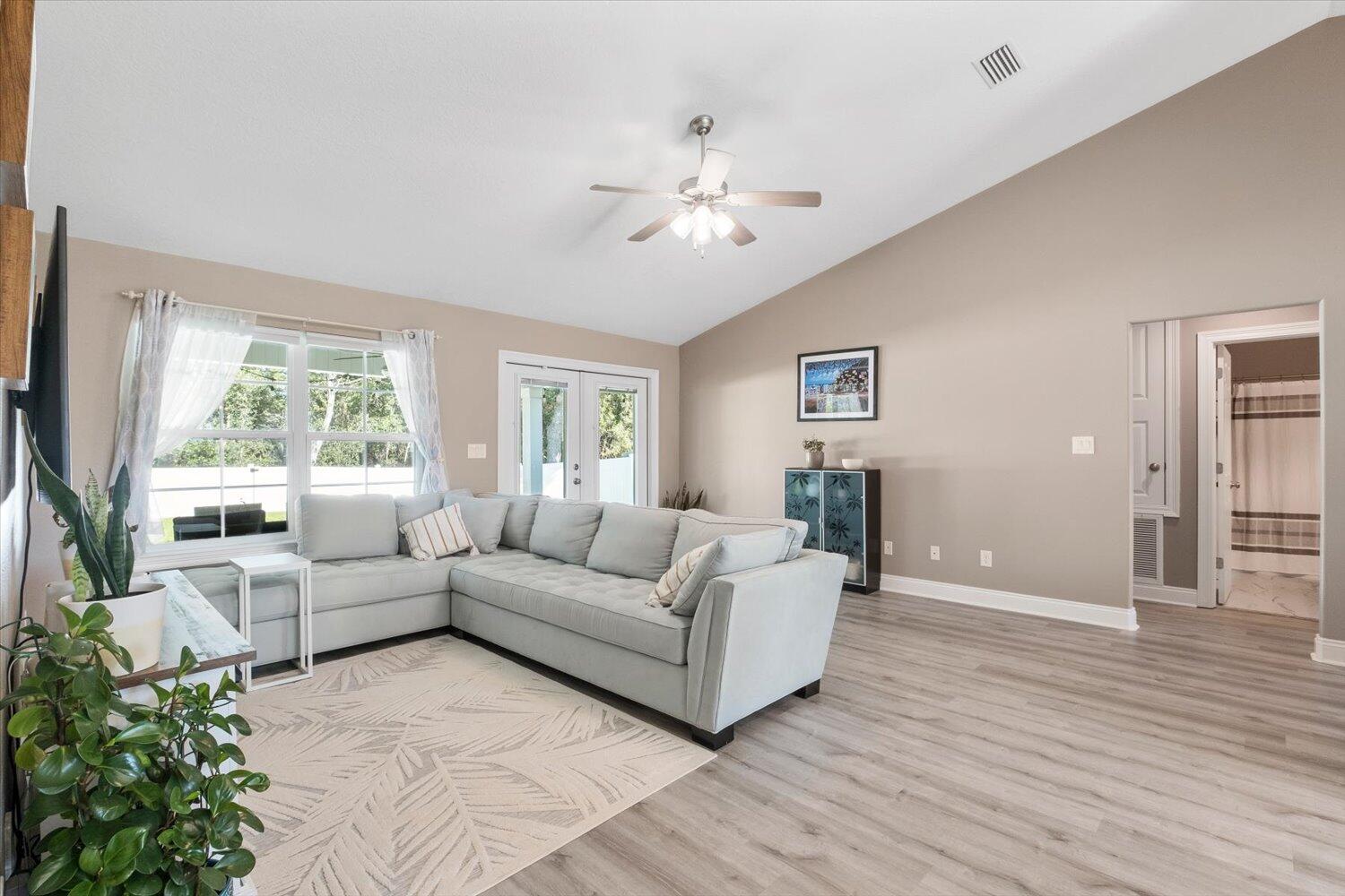 1858 Justice Circle Circle