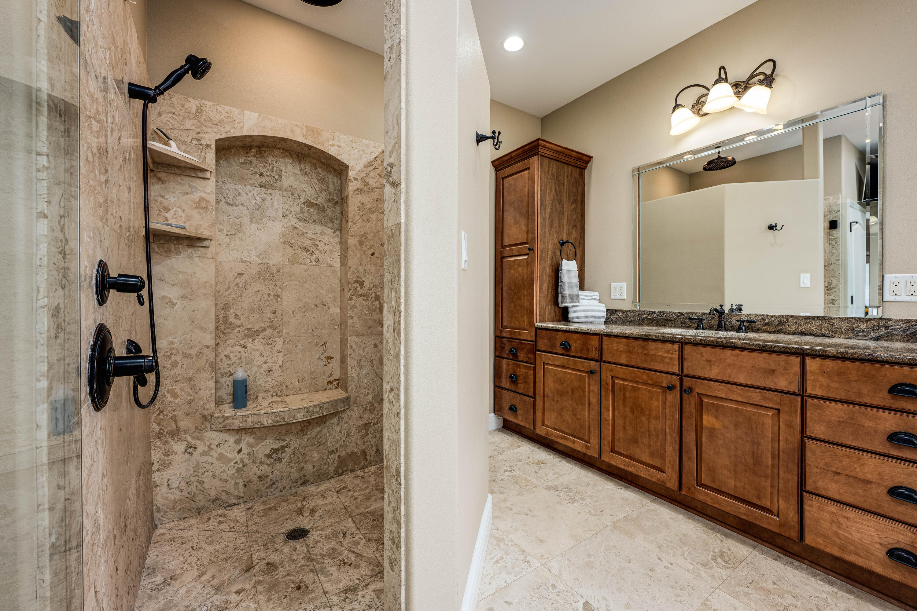 903 Mahogany Court