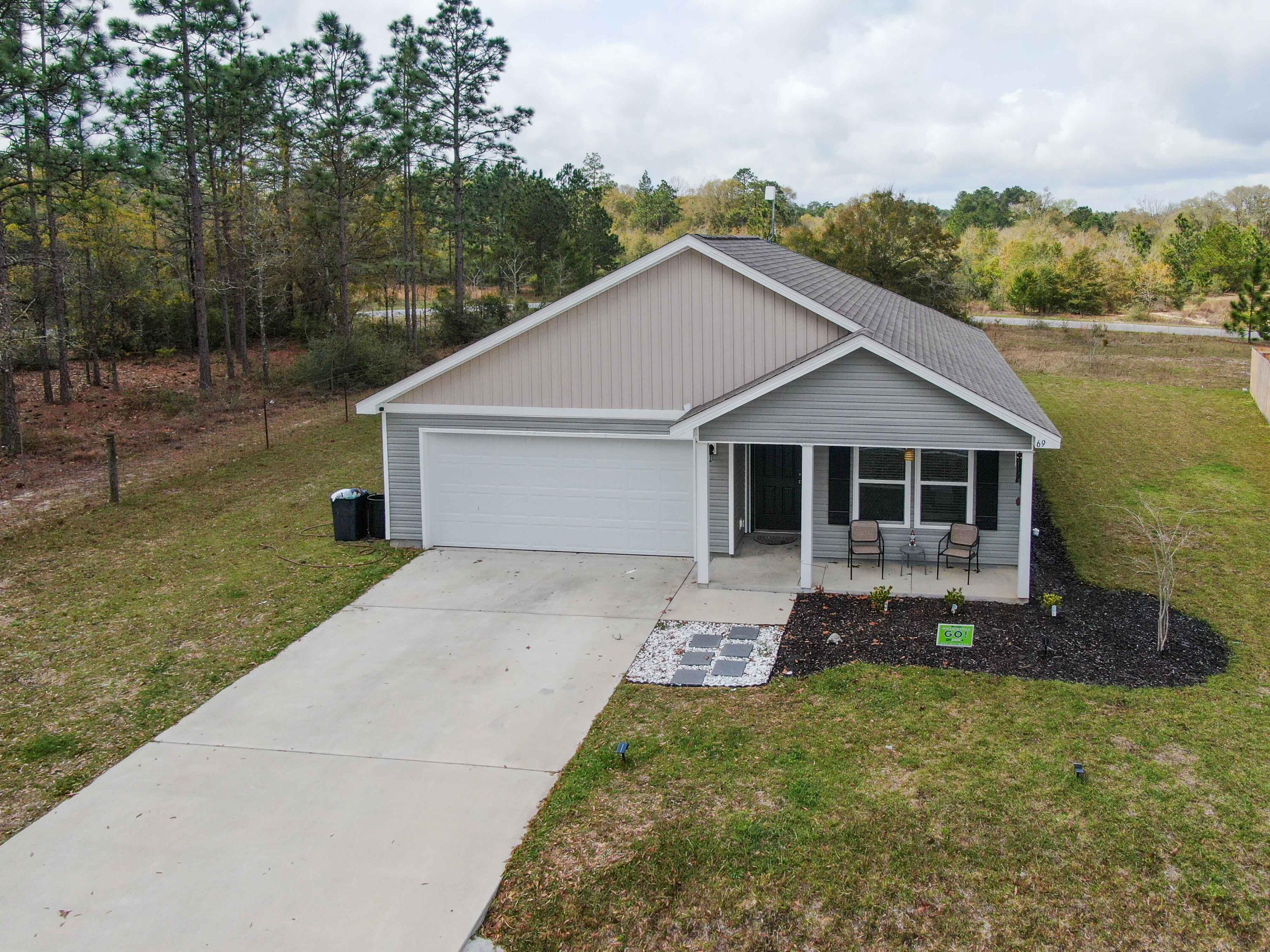 69 W Lockwood Way, DeFuniak Springs