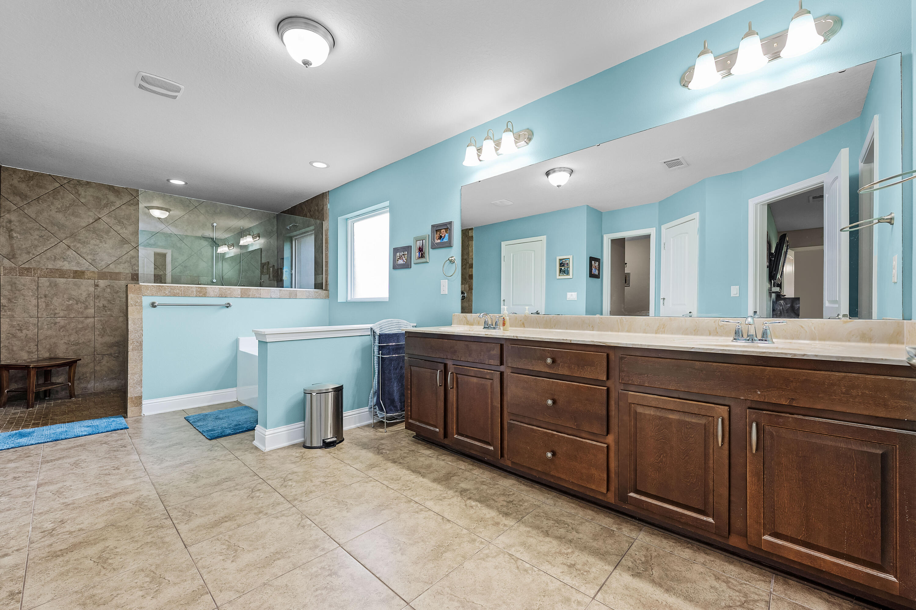 6085 Walk Along Way Way