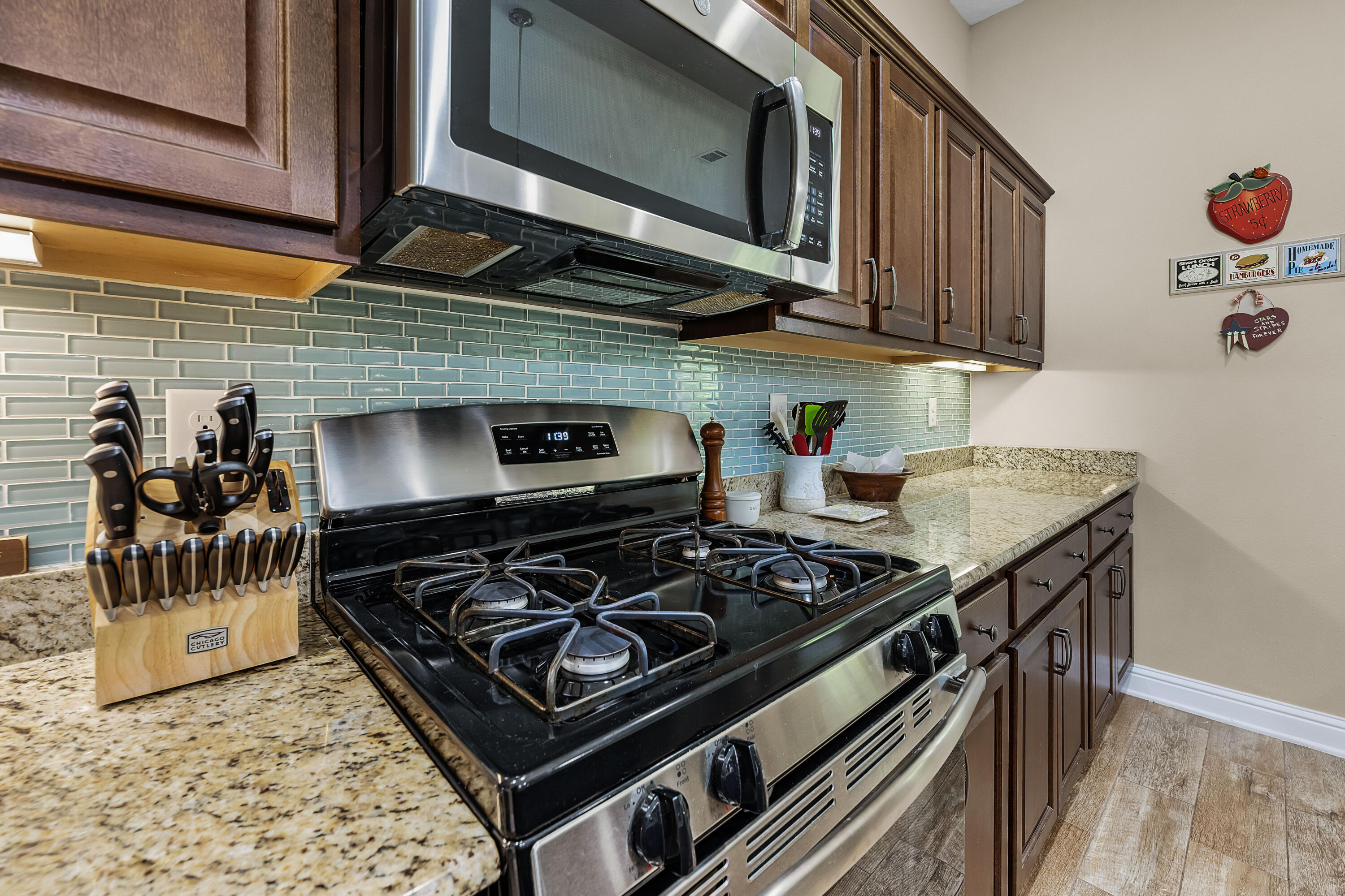 6085 Walk Along Way Way