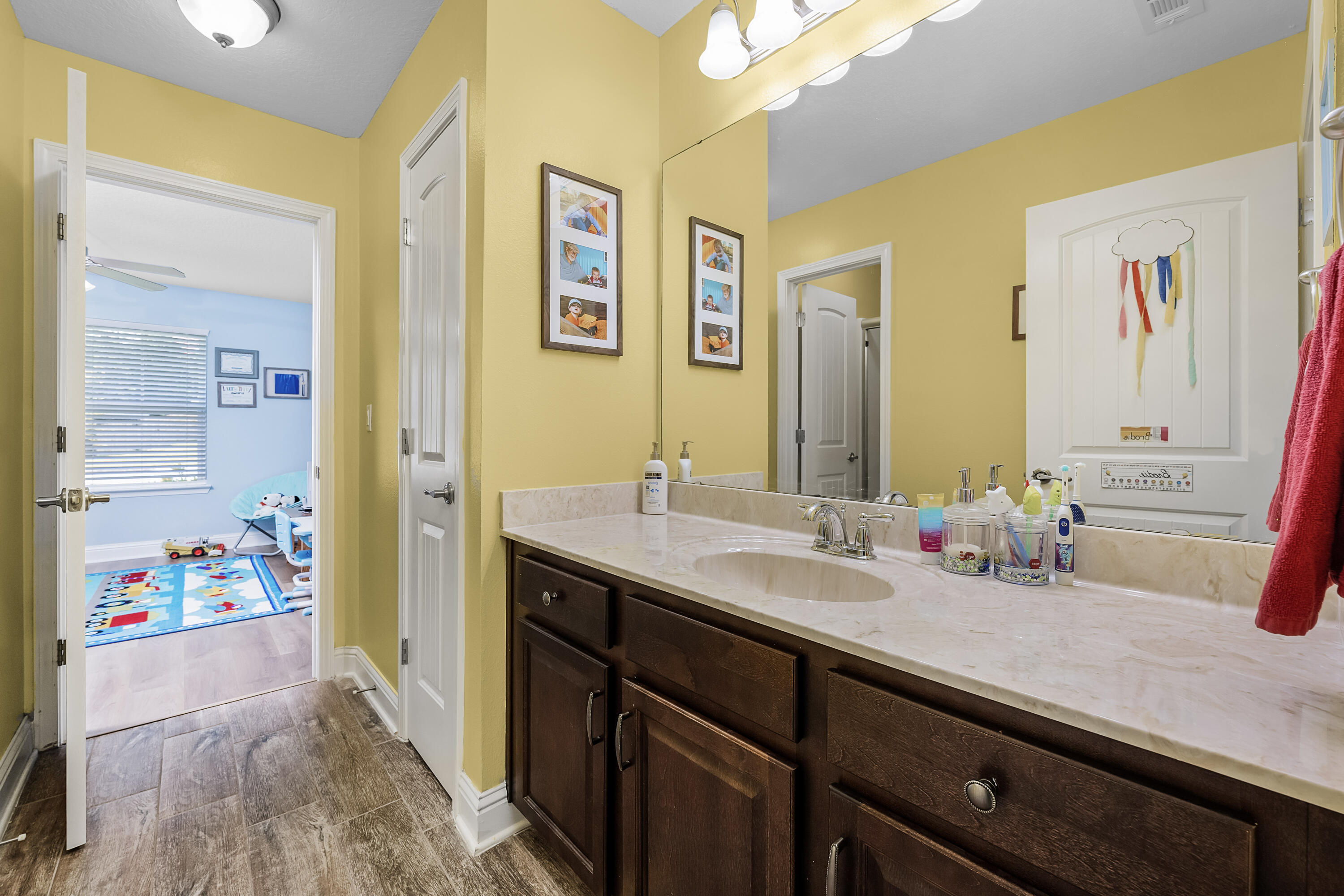 6085 Walk Along Way Way