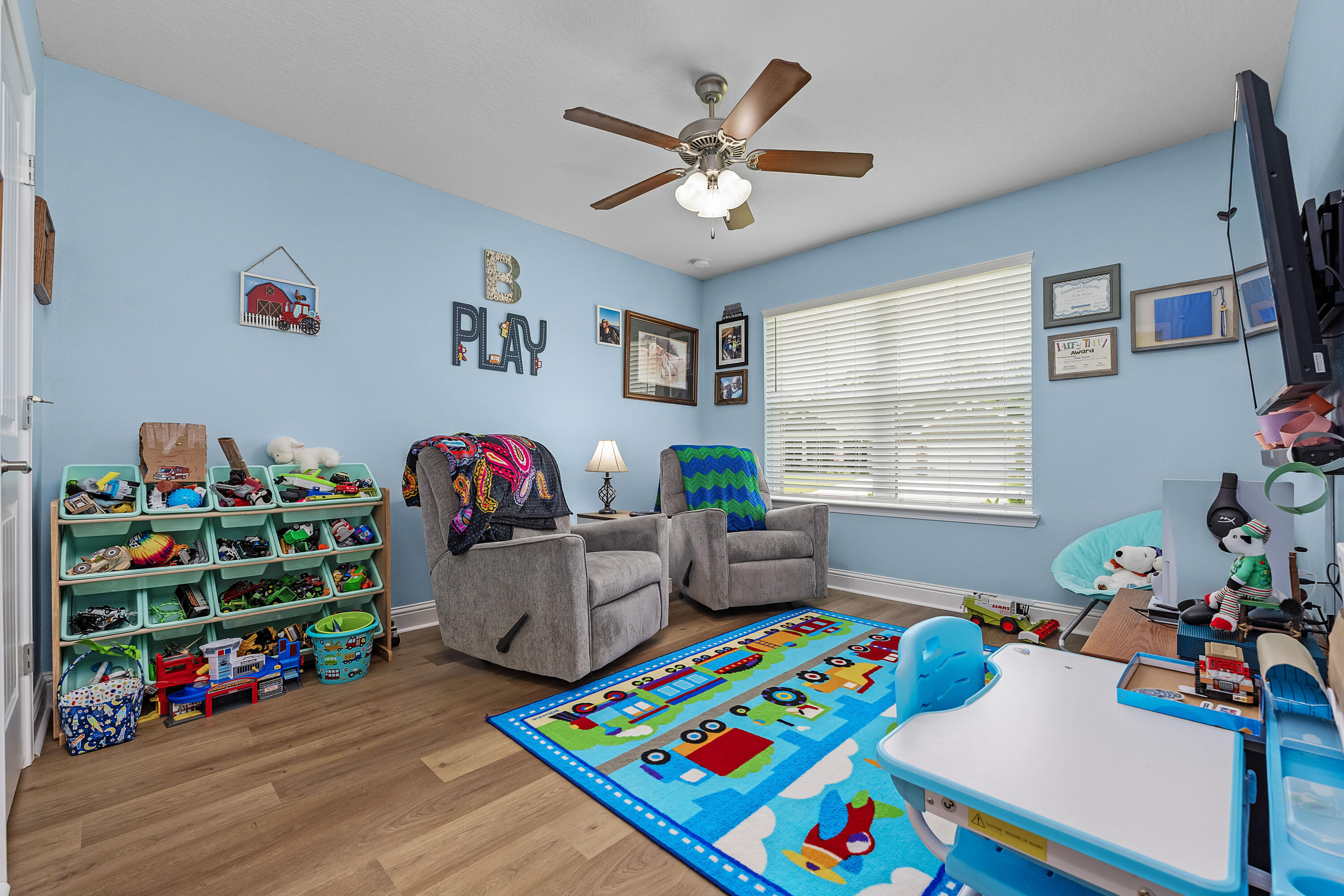 6085 Walk Along Way Way