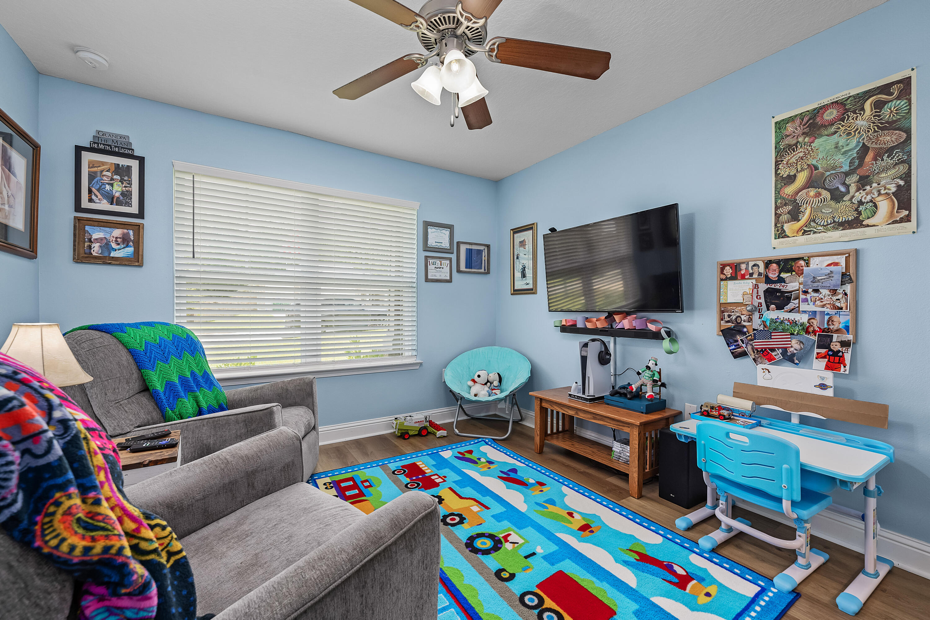 6085 Walk Along Way Way