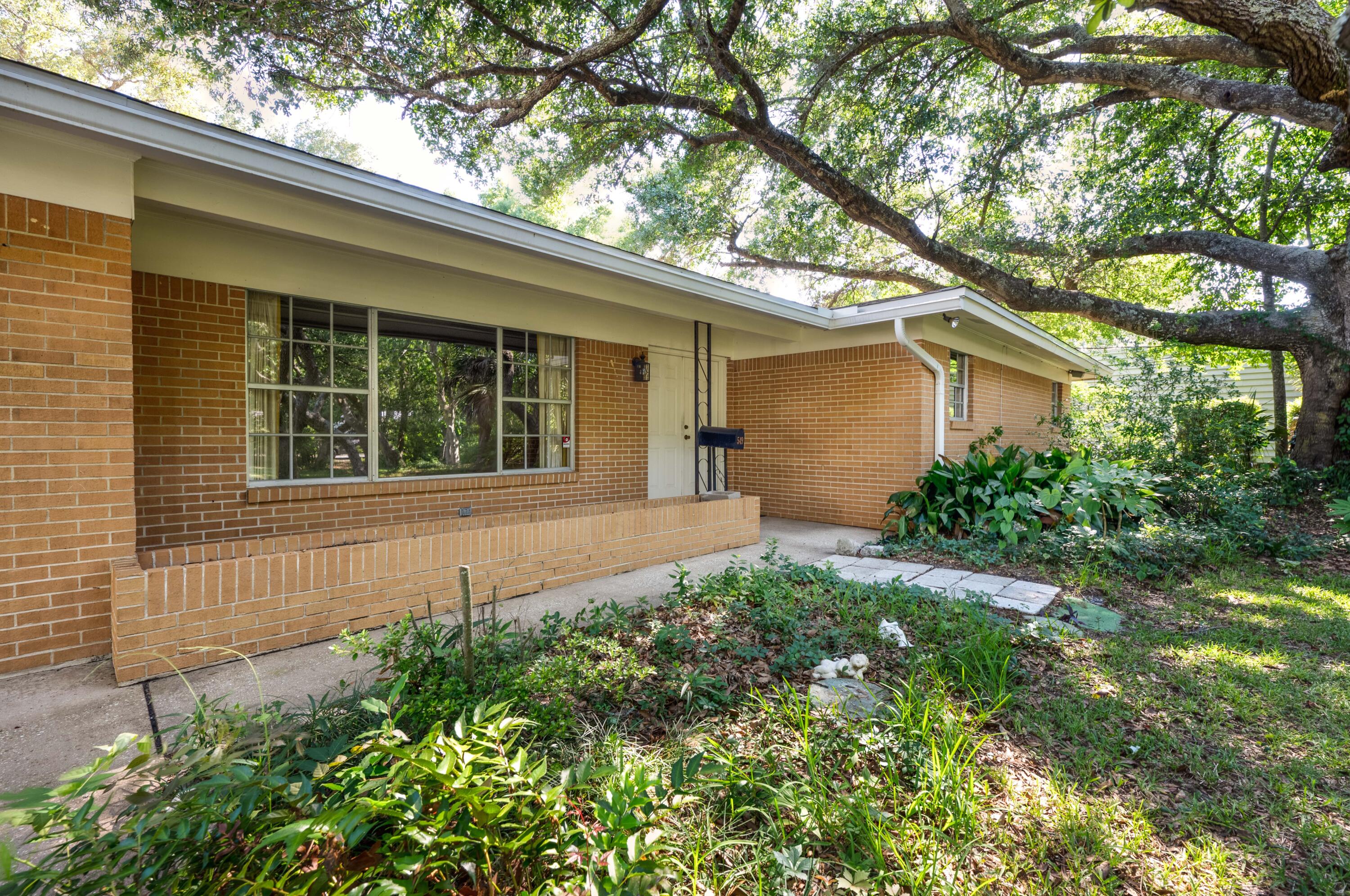 549 Pocahontas Drive