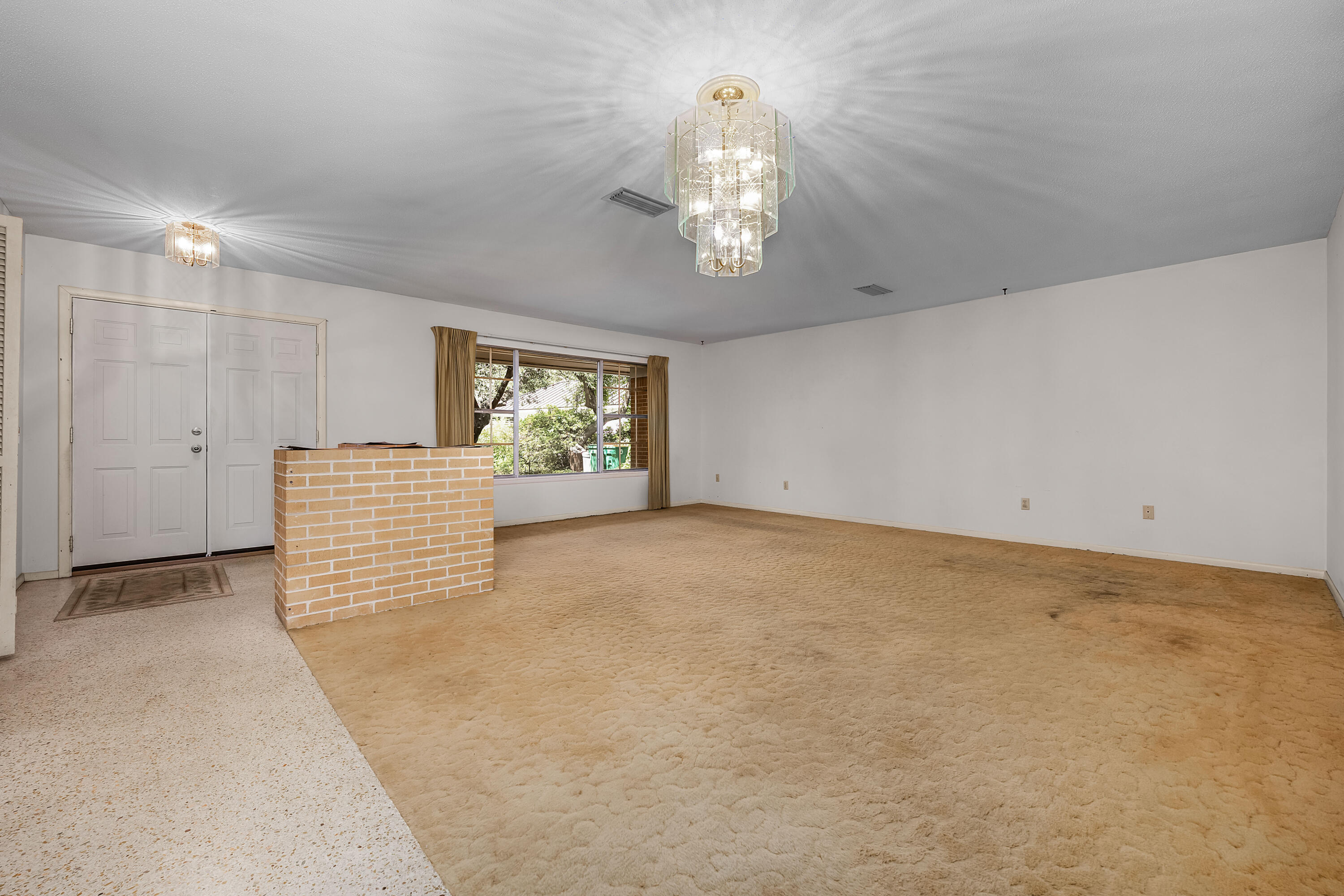 549 Pocahontas Drive