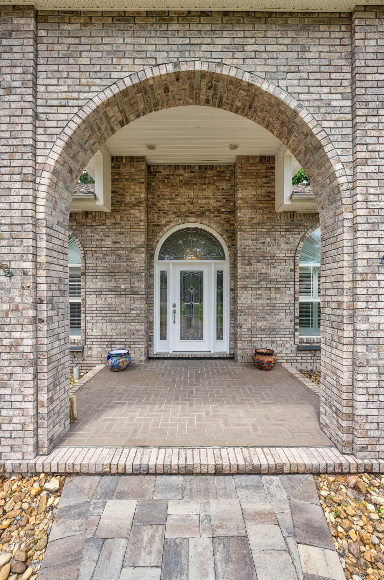 402 Spicebush Court