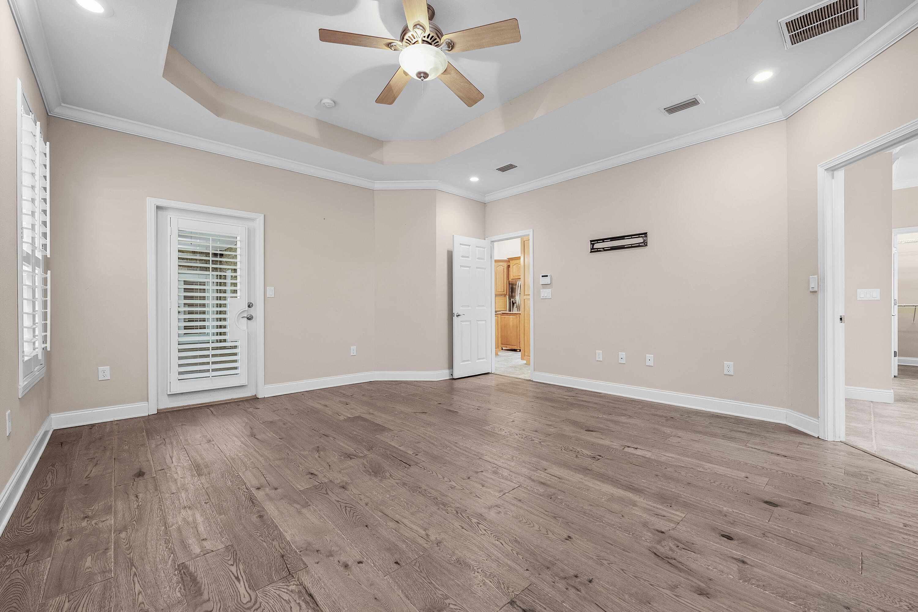 402 Spicebush Court