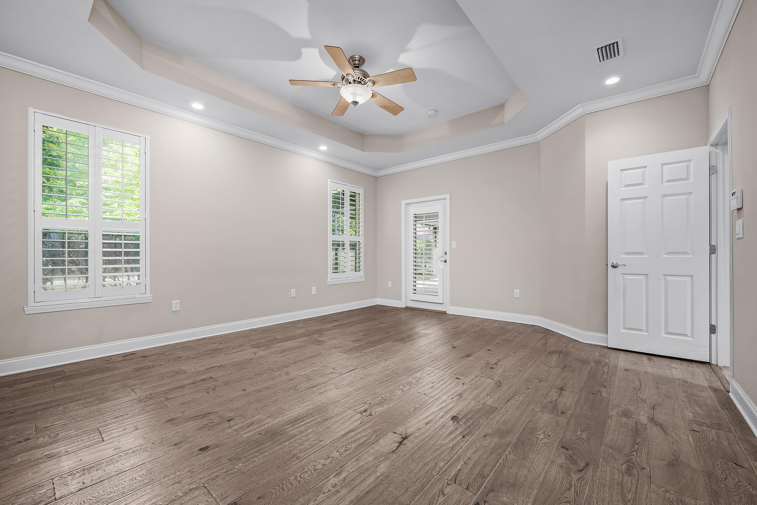 402 Spicebush Court