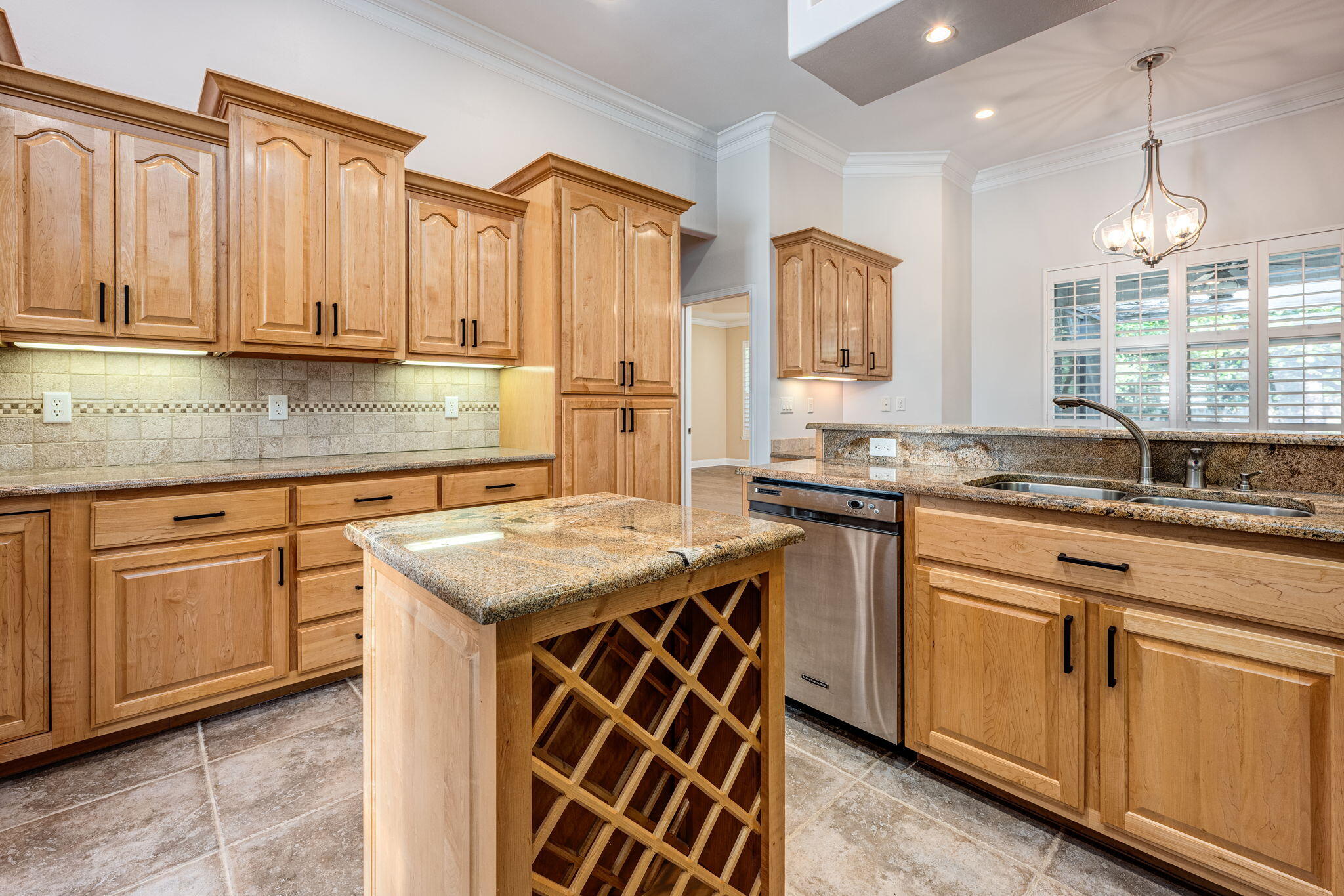 402 Spicebush Court
