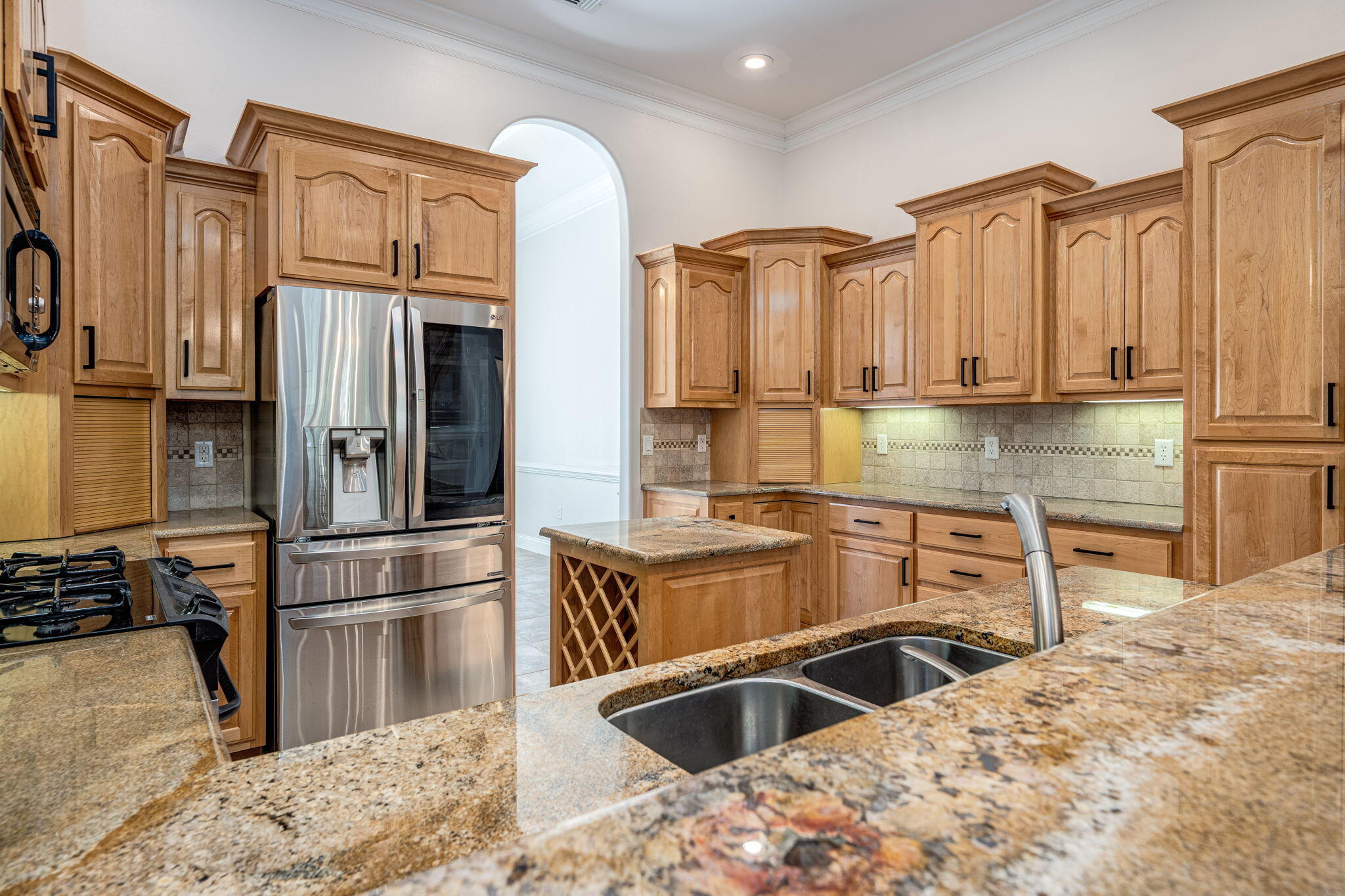 402 Spicebush Court
