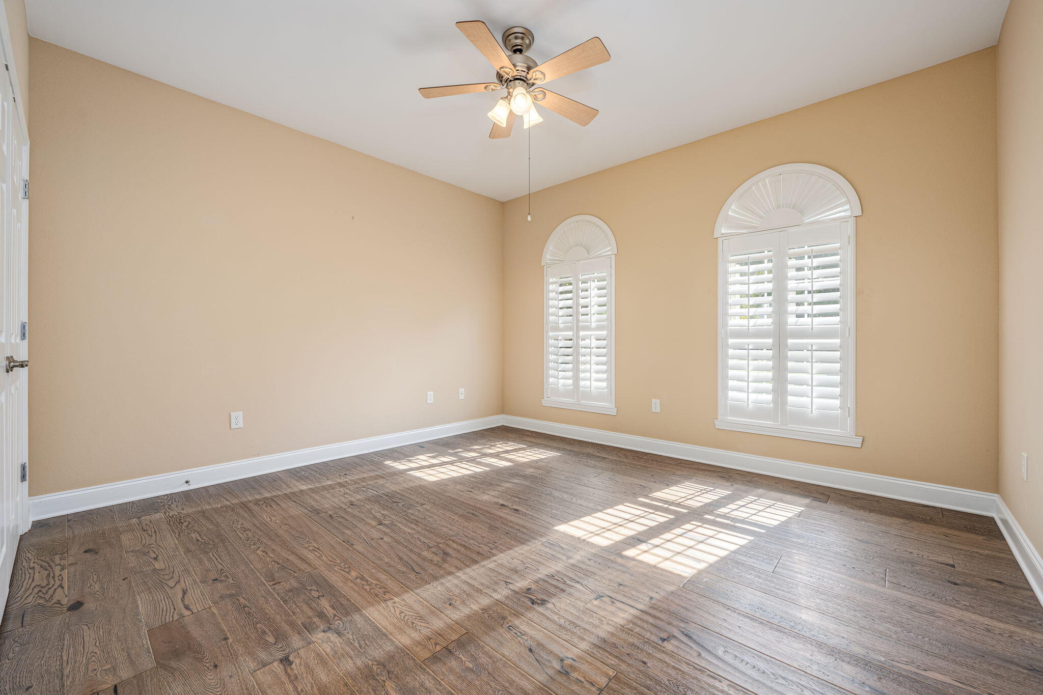 402 Spicebush Court
