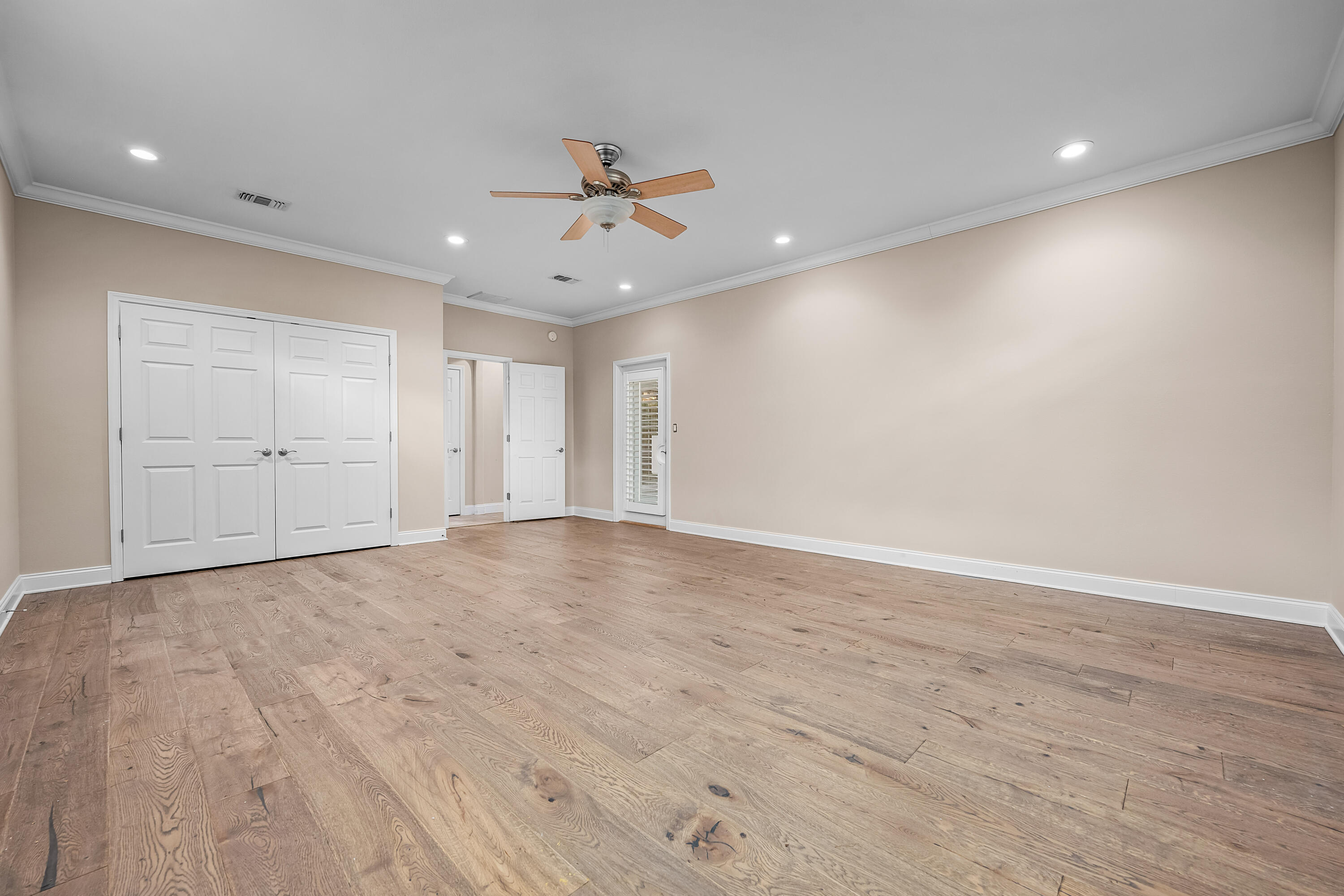 402 Spicebush Court
