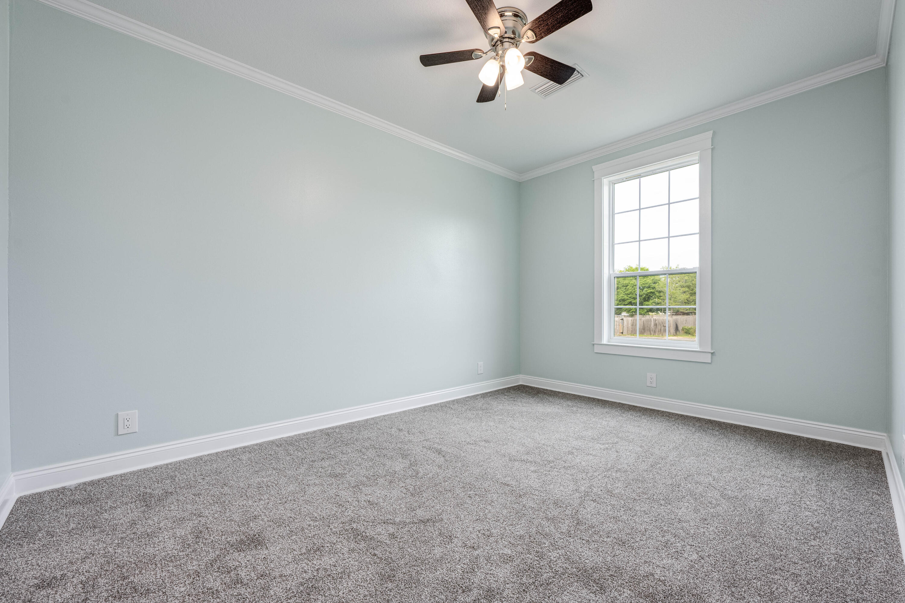 249 Rembrandt Circle, DeFuniak Springs