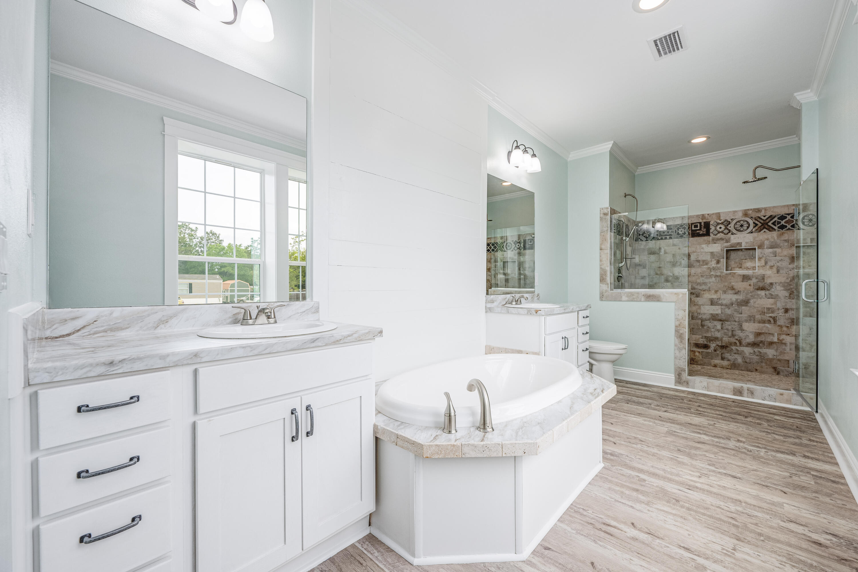 249 Rembrandt Circle, DeFuniak Springs