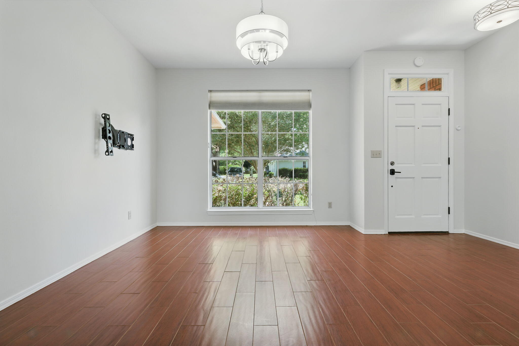 4321 Hidden Lakes Drive