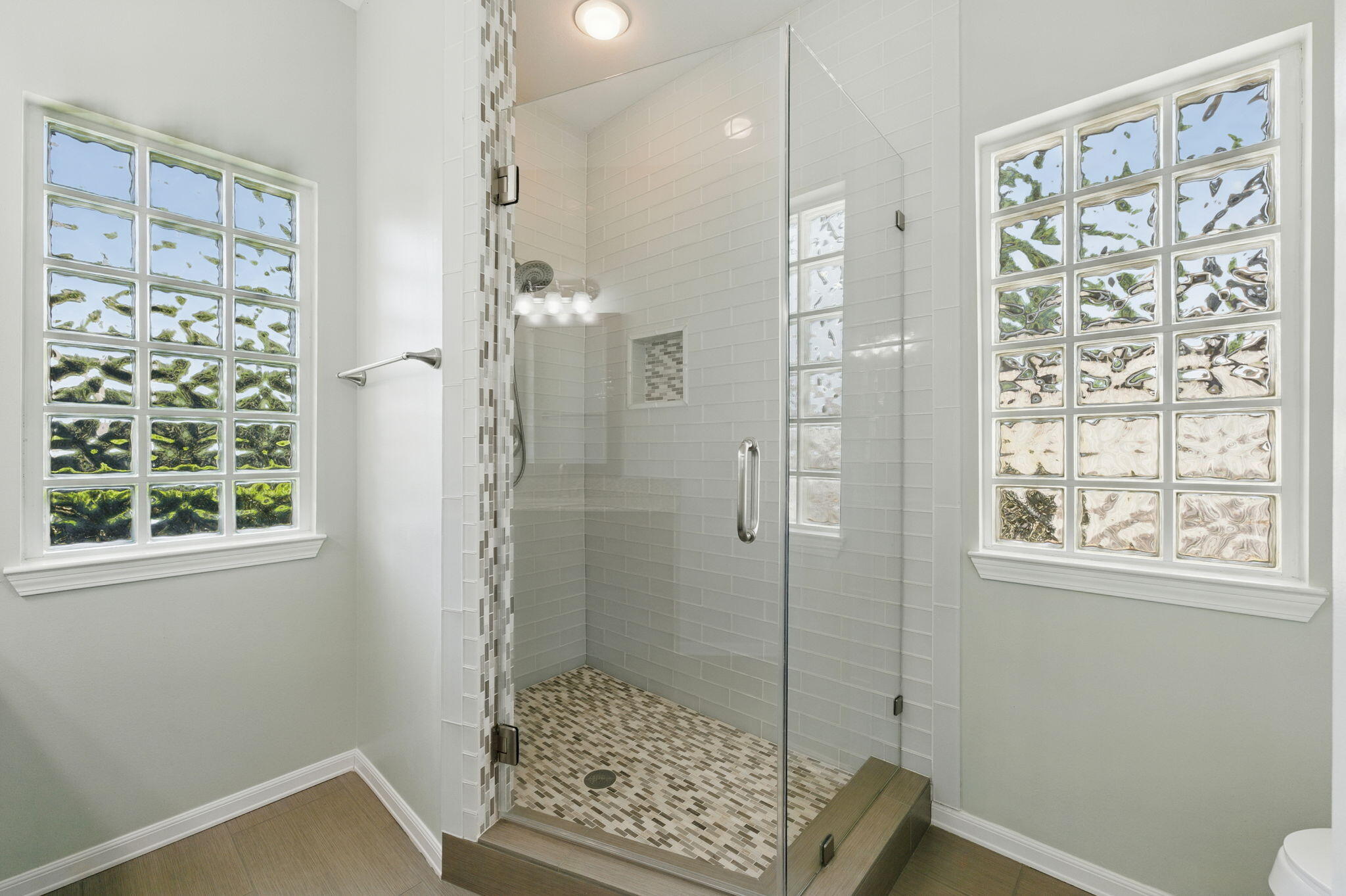 4321 Hidden Lakes Drive