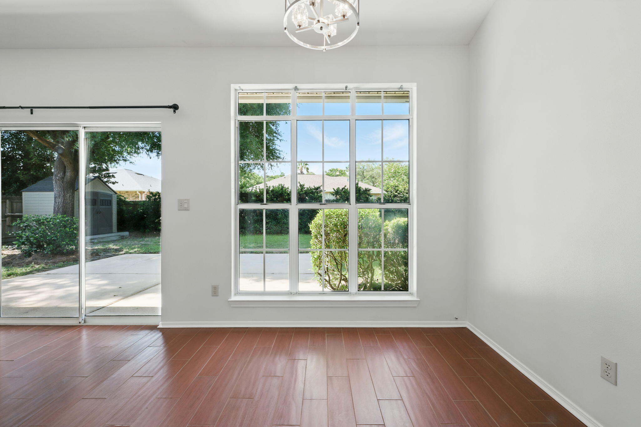 4321 Hidden Lakes Drive