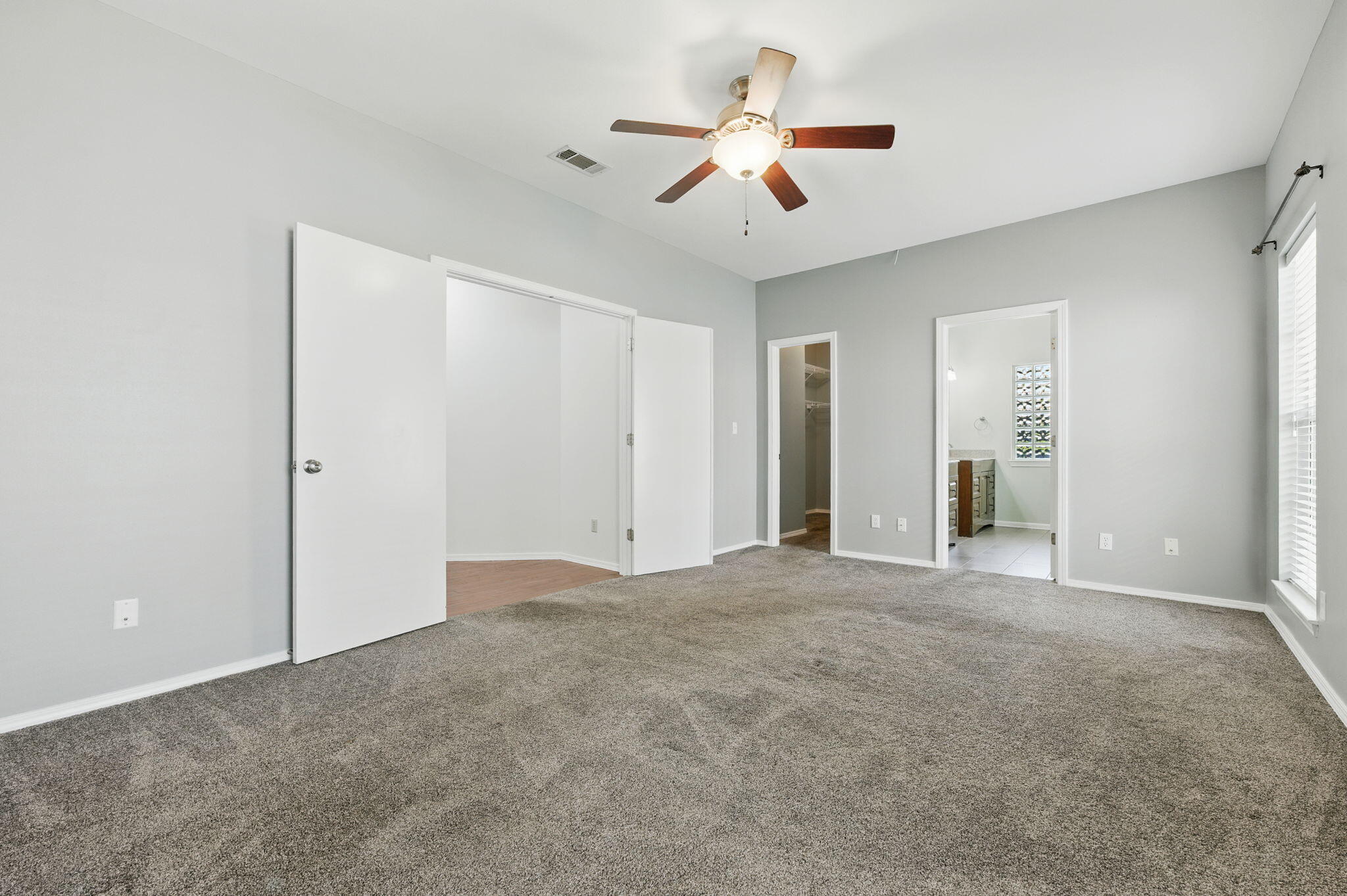 4321 Hidden Lakes Drive