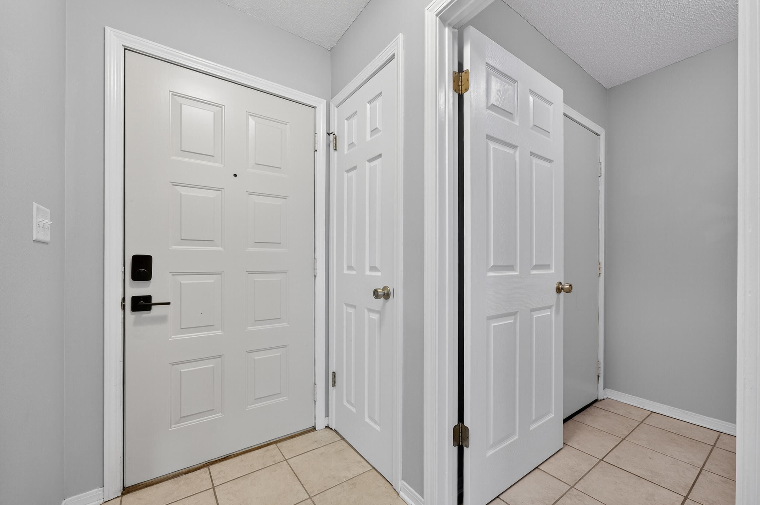 1061 Windmill Drive
