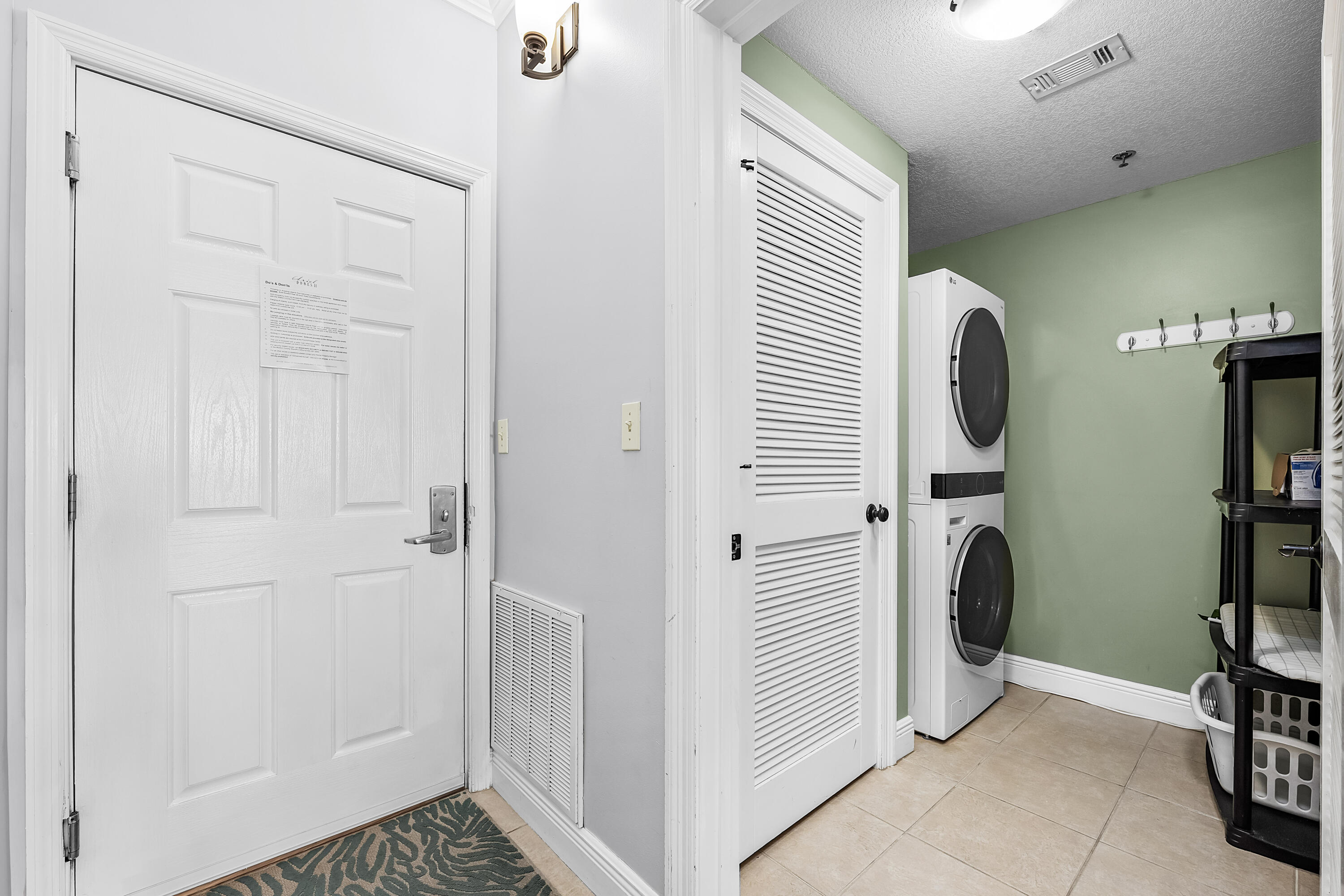 122 Seascape Drive, 404