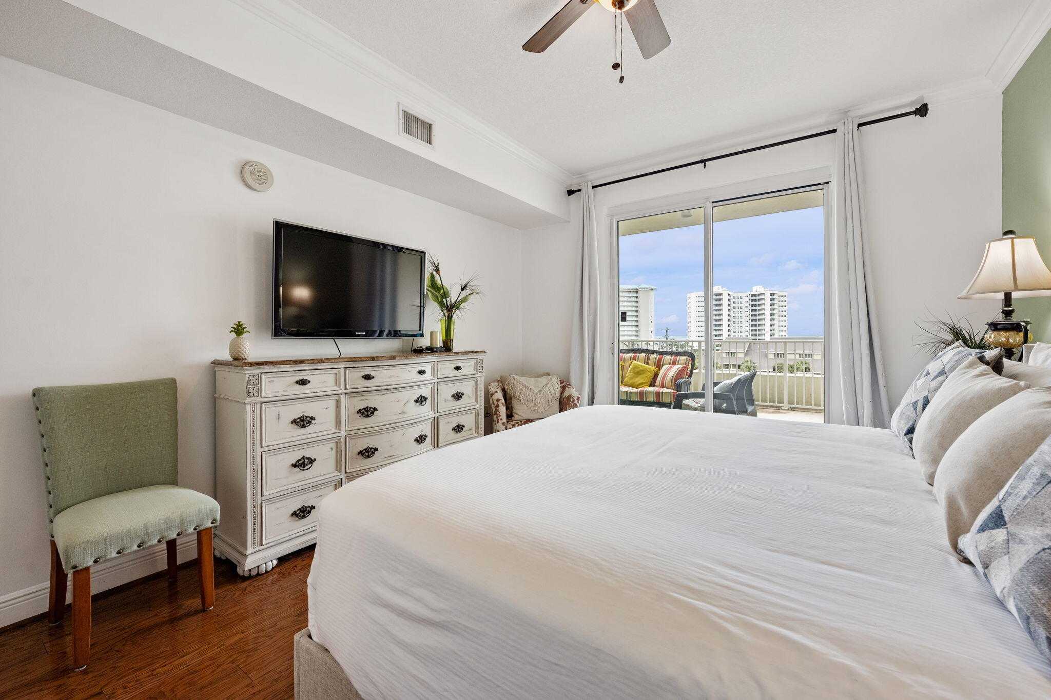 122 Seascape Drive, 404