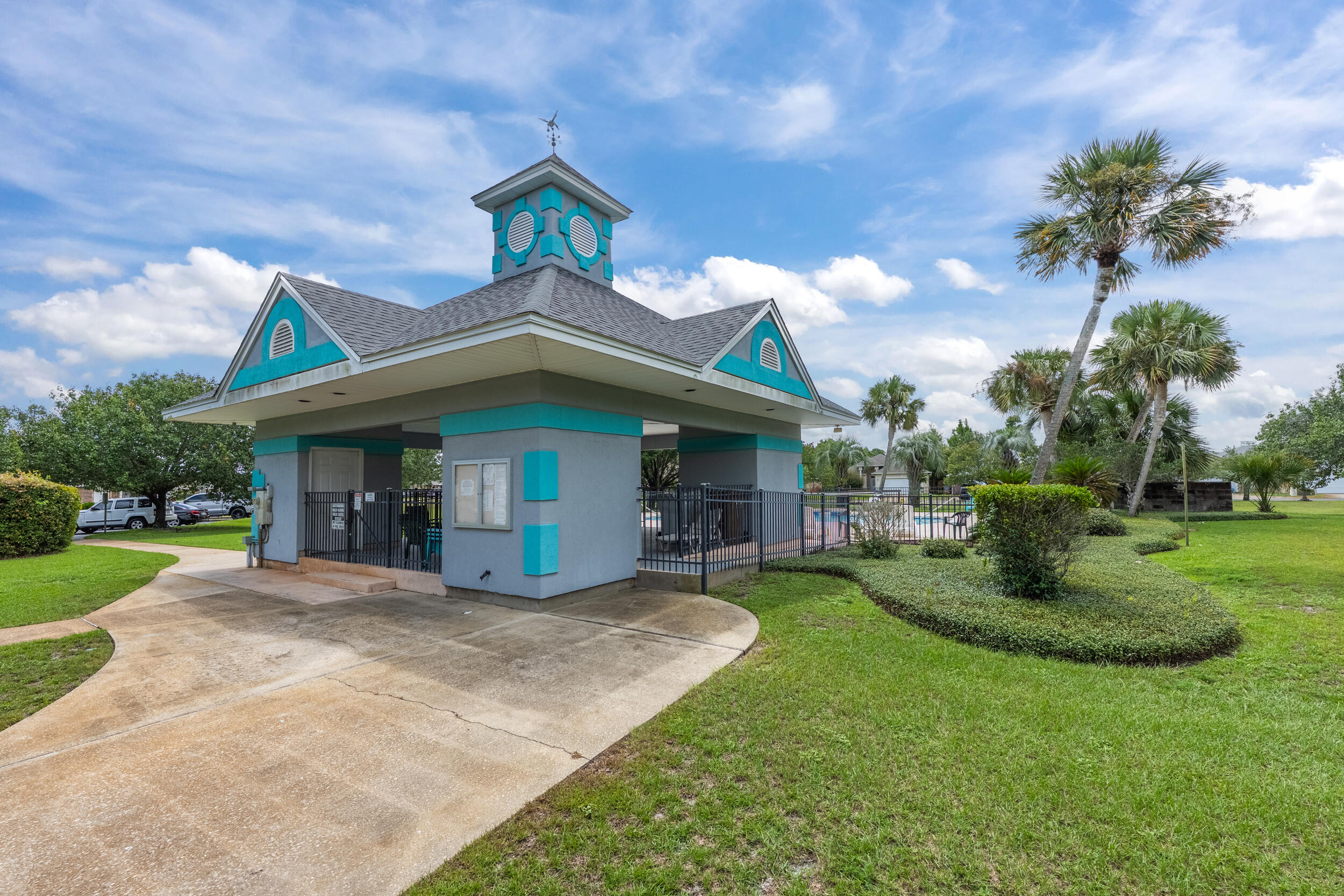 9641 Leeward Way