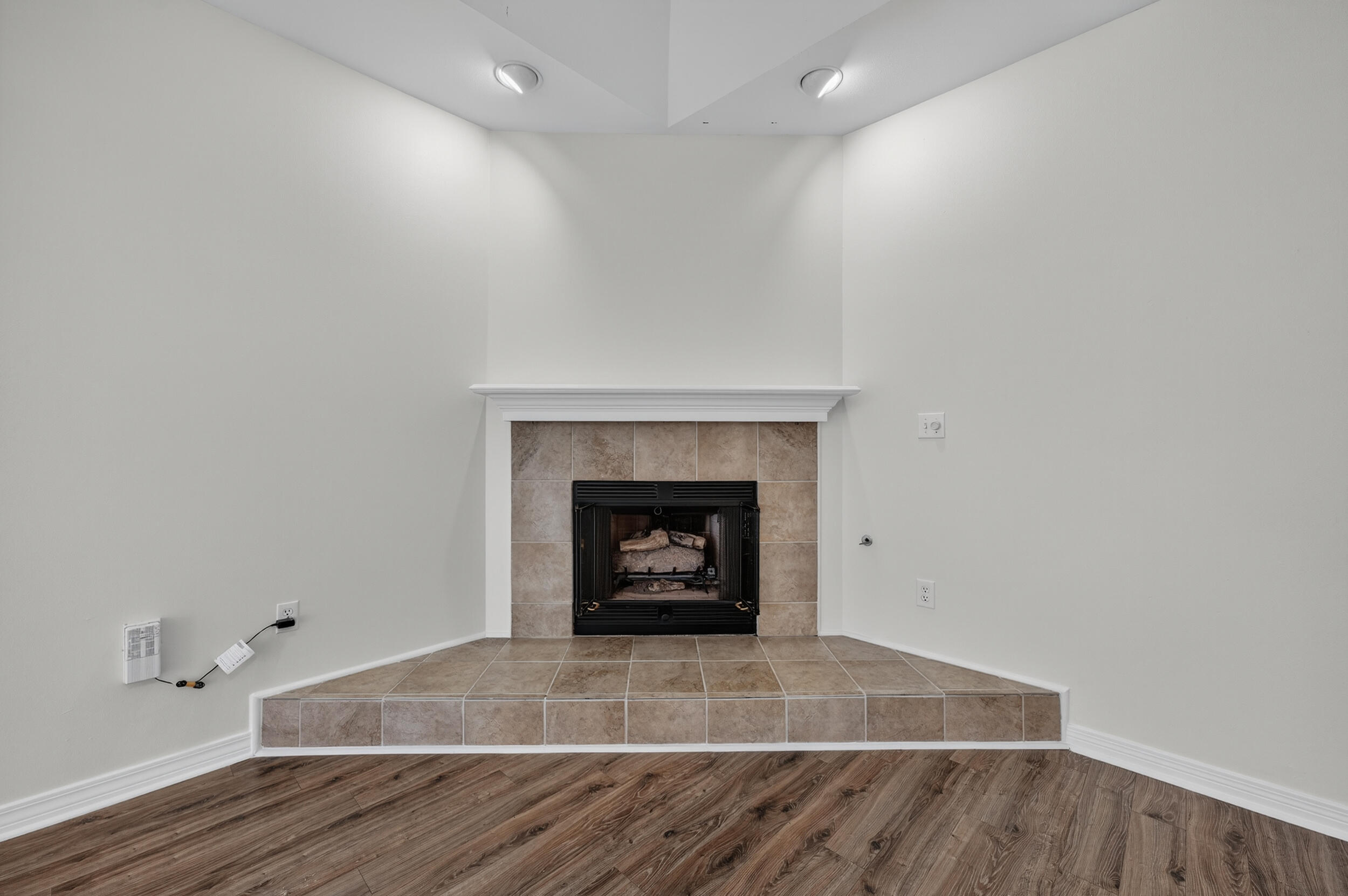 9641 Leeward Way
