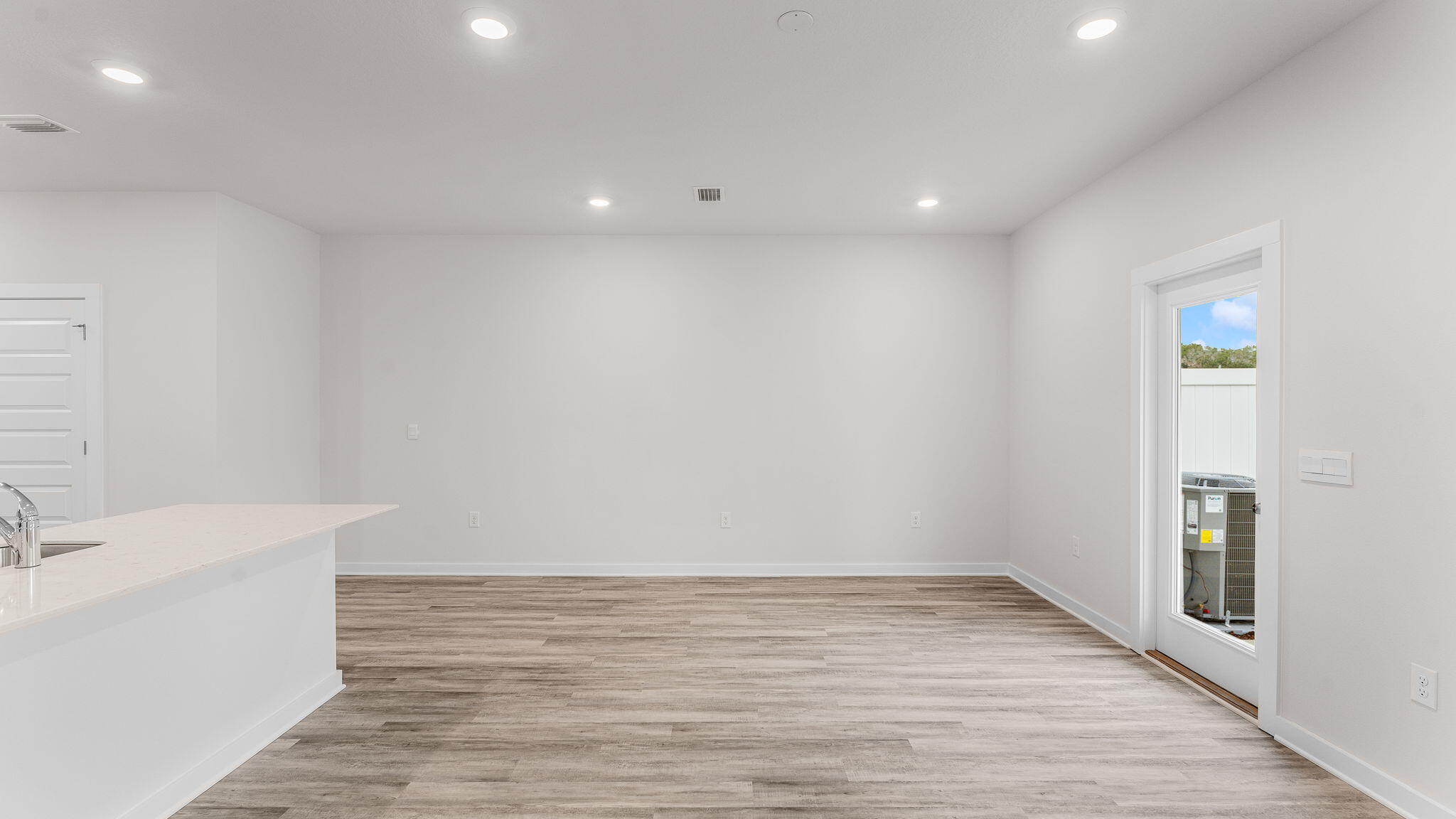 61 S Main Deck Drive