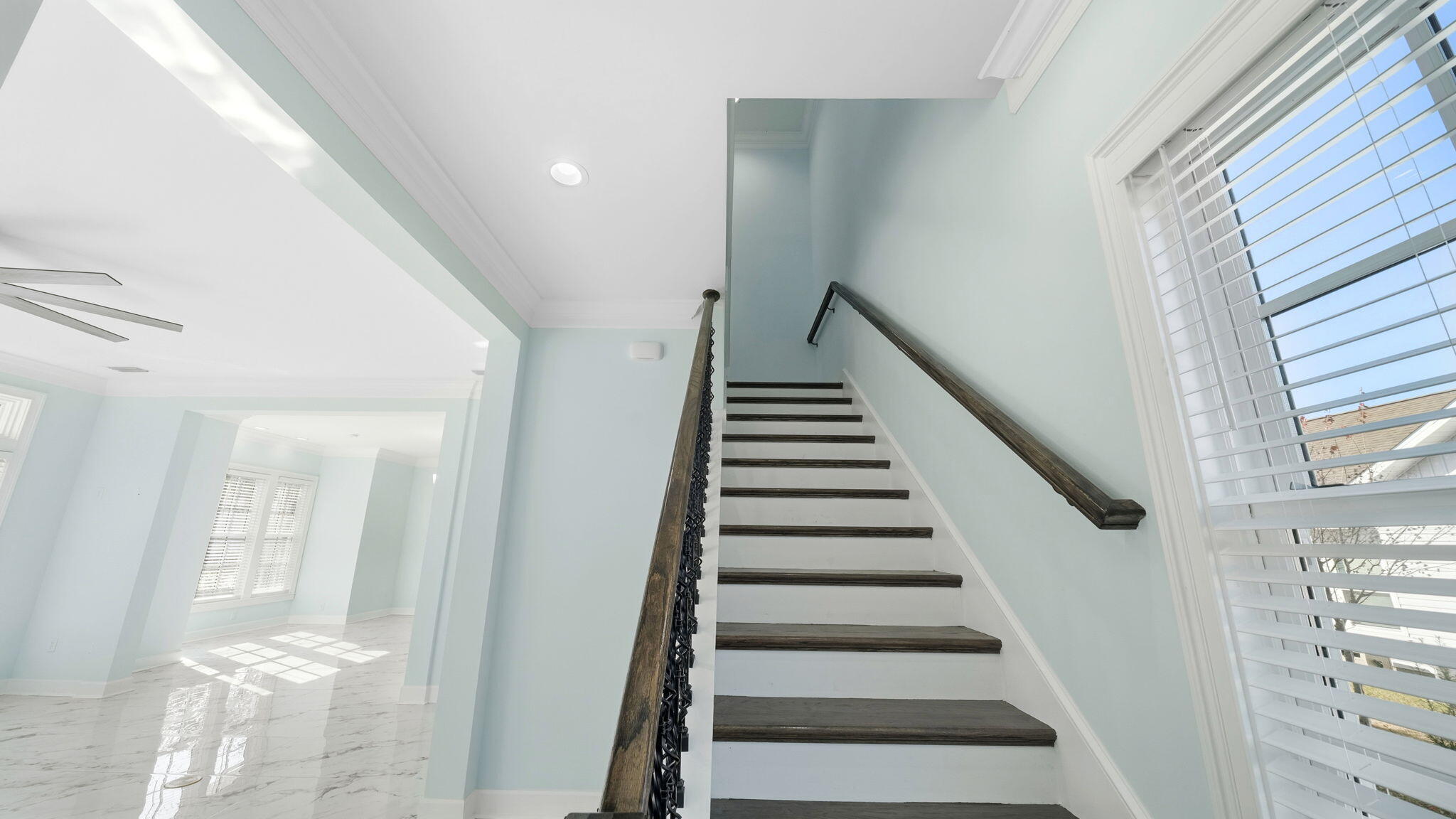 165 Staggerbush Street