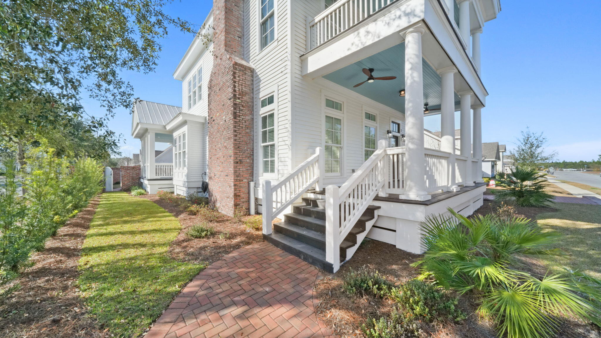 165 Staggerbush Street