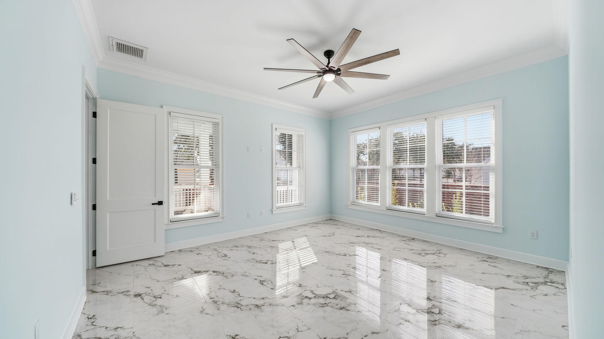 165 Staggerbush Street