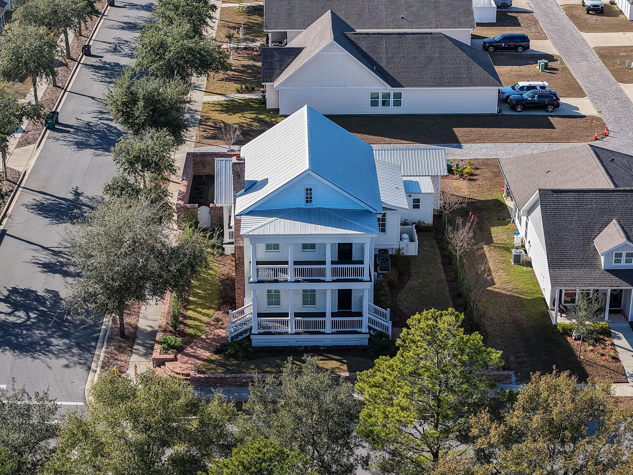 165 Staggerbush Street