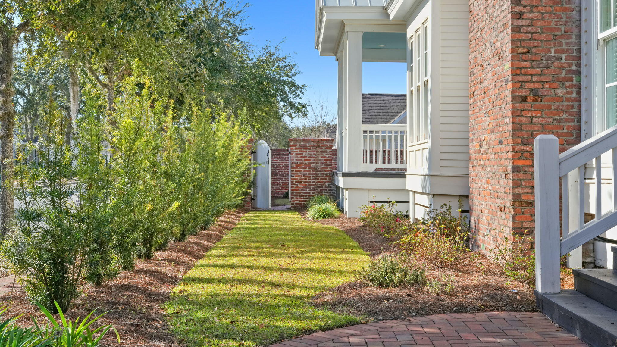 165 Staggerbush Street