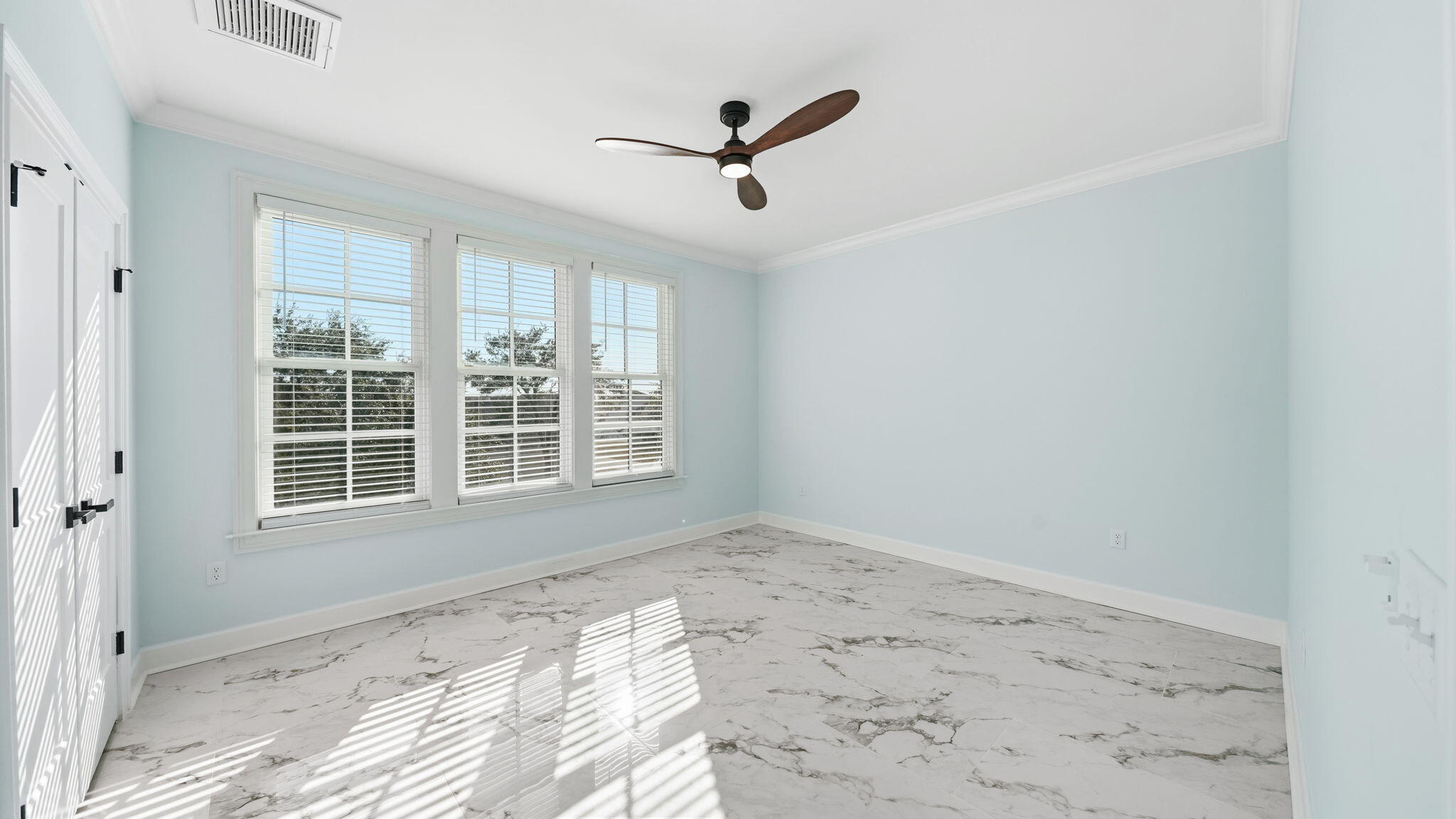 165 Staggerbush Street